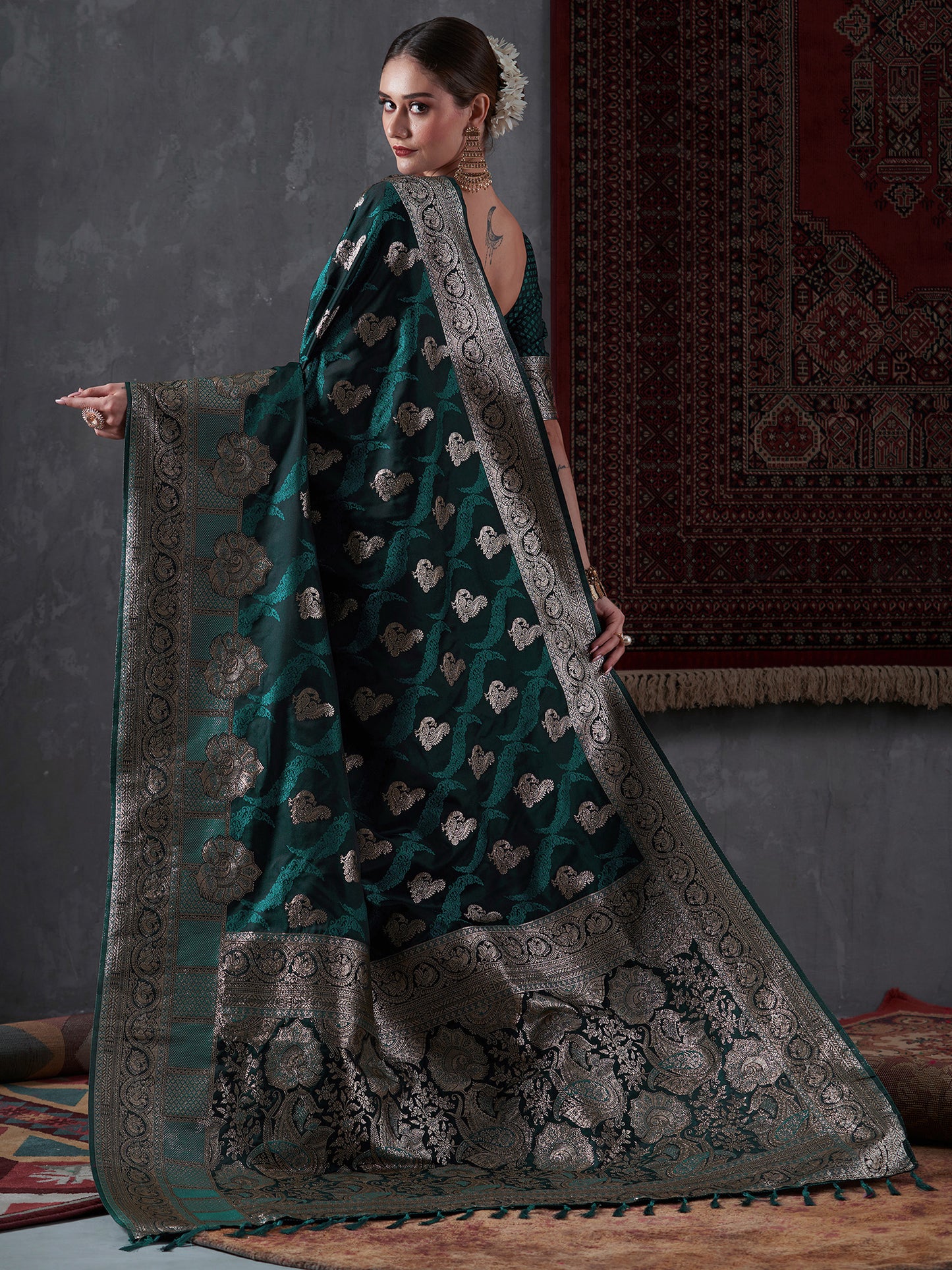 Women's Satin Silk Green Woven Design Designer Saree With Blouse Piece