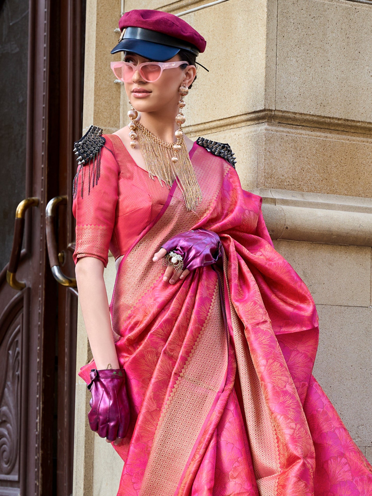 Women's Organza Pink Woven Design Designer Saree With Blouse Piece