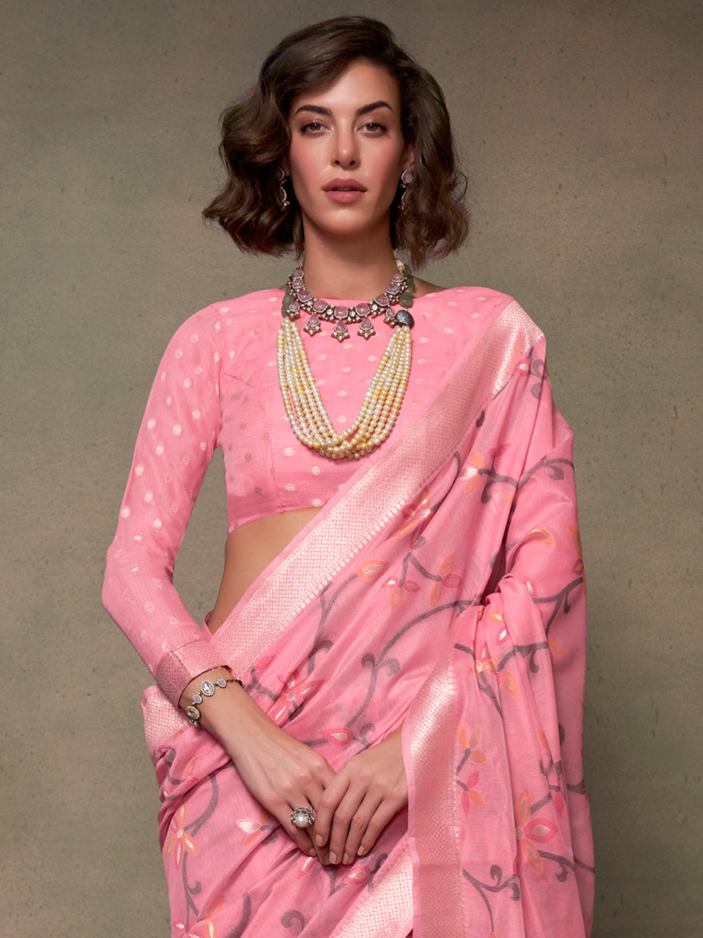 Women's Silk Blend Pink Woven Design Designer Saree With Blouse Piece