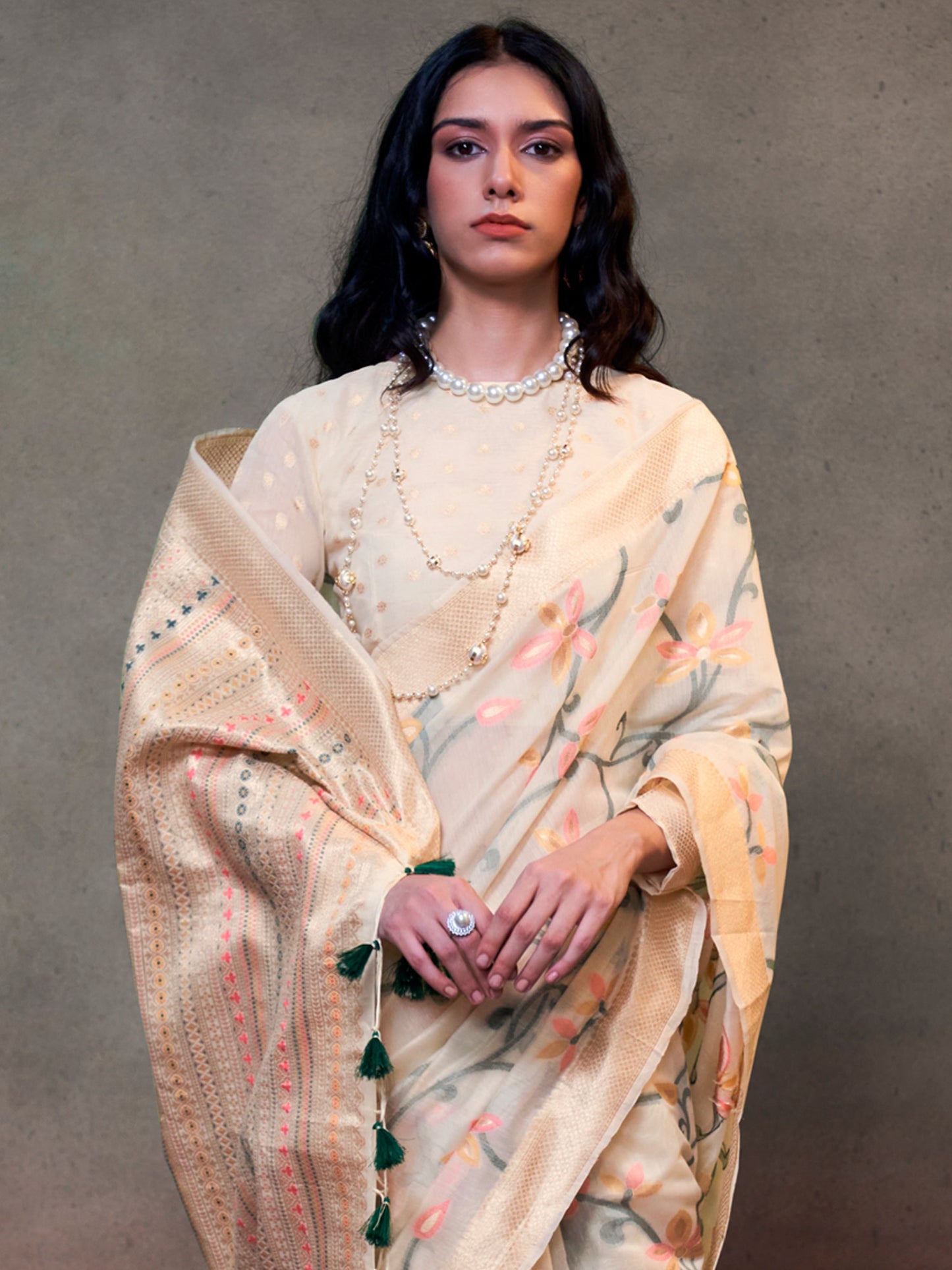 Women's Silk Blend Cream Woven Design Designer Saree With Blouse Piece