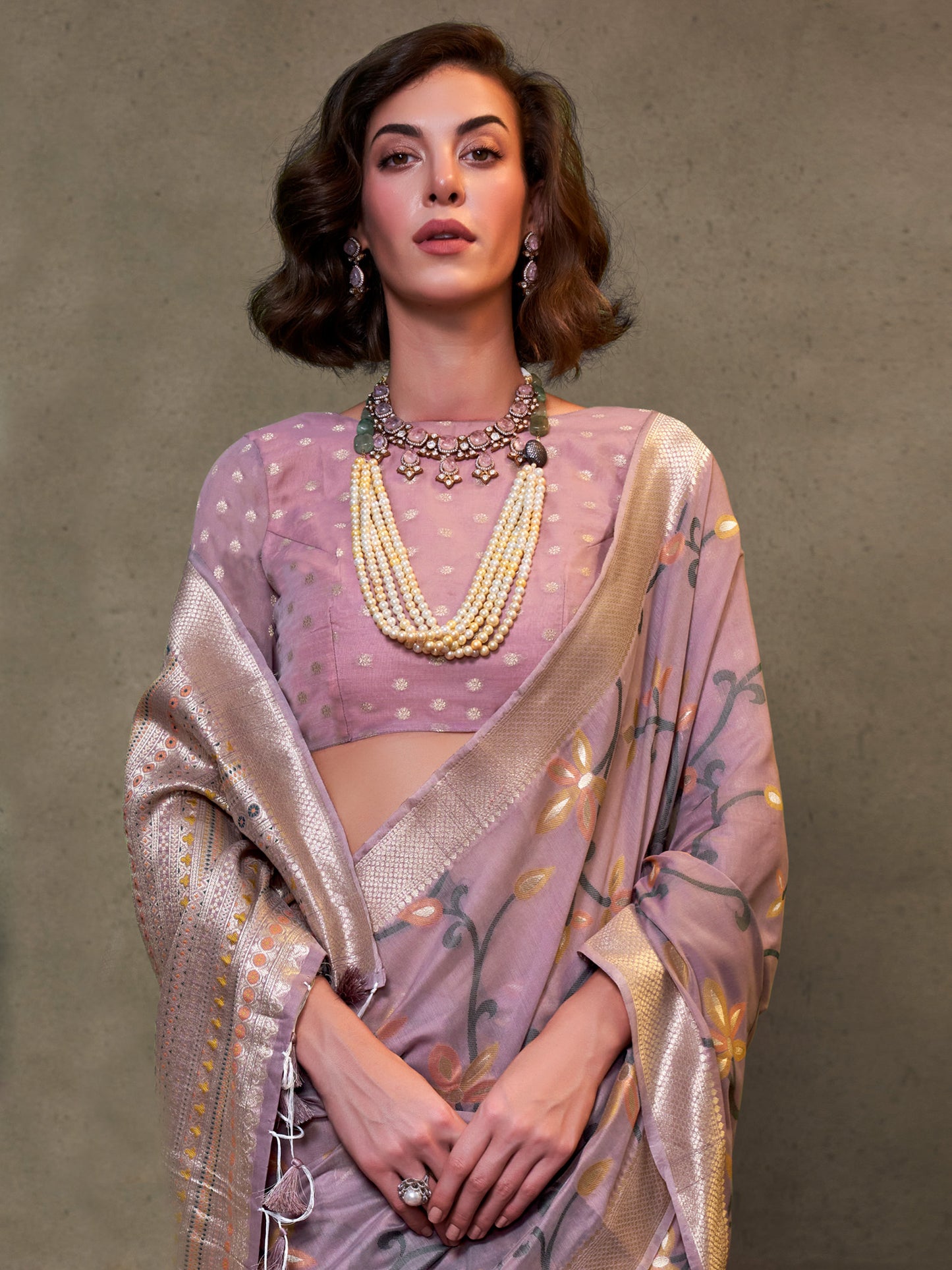 Women's Silk Blend Lavendar Woven Design Designer Saree With Blouse Piece