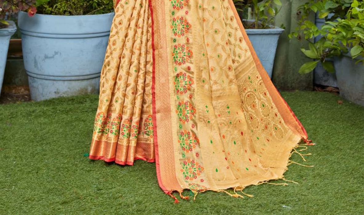 Dhiyona GR Women's Kanishka Gnocchi Beige Zari Woven Design Banarasi Organza Saree