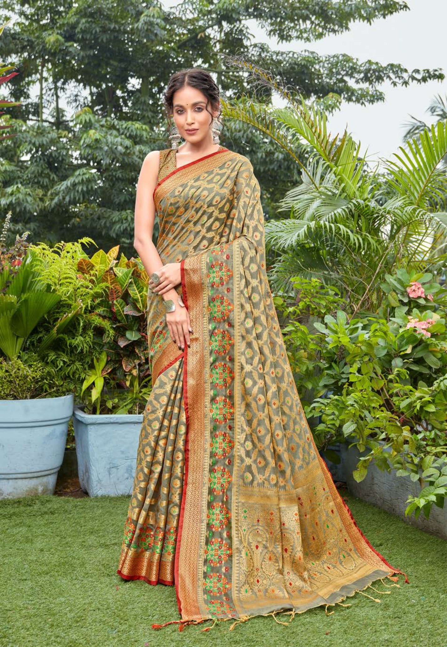 Dhiyona GR Women's Kanishka Flint Grey Zari Woven Design Banarasi Organza Saree