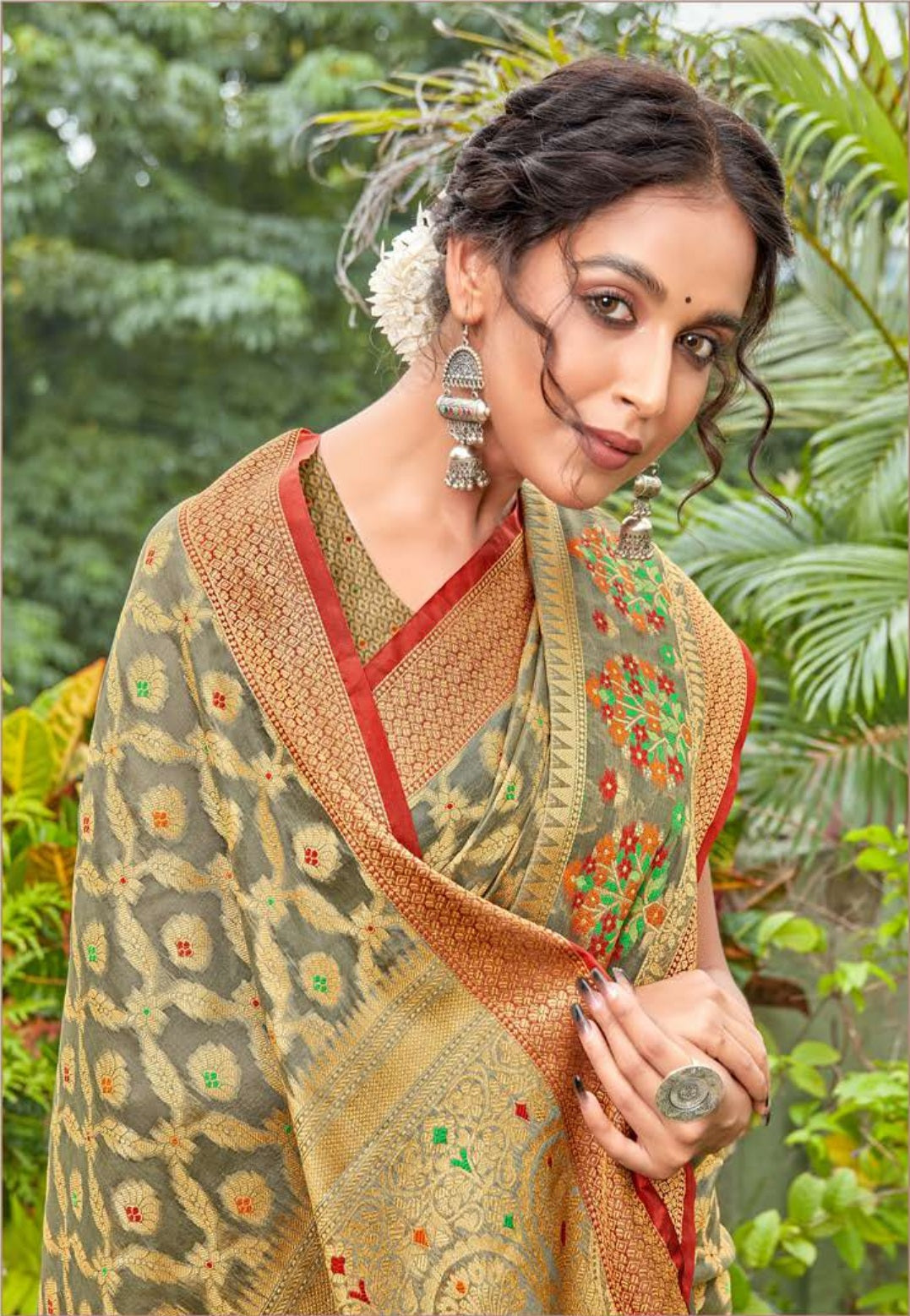 Dhiyona GR Women's Kanishka Flint Grey Zari Woven Design Banarasi Organza Saree
