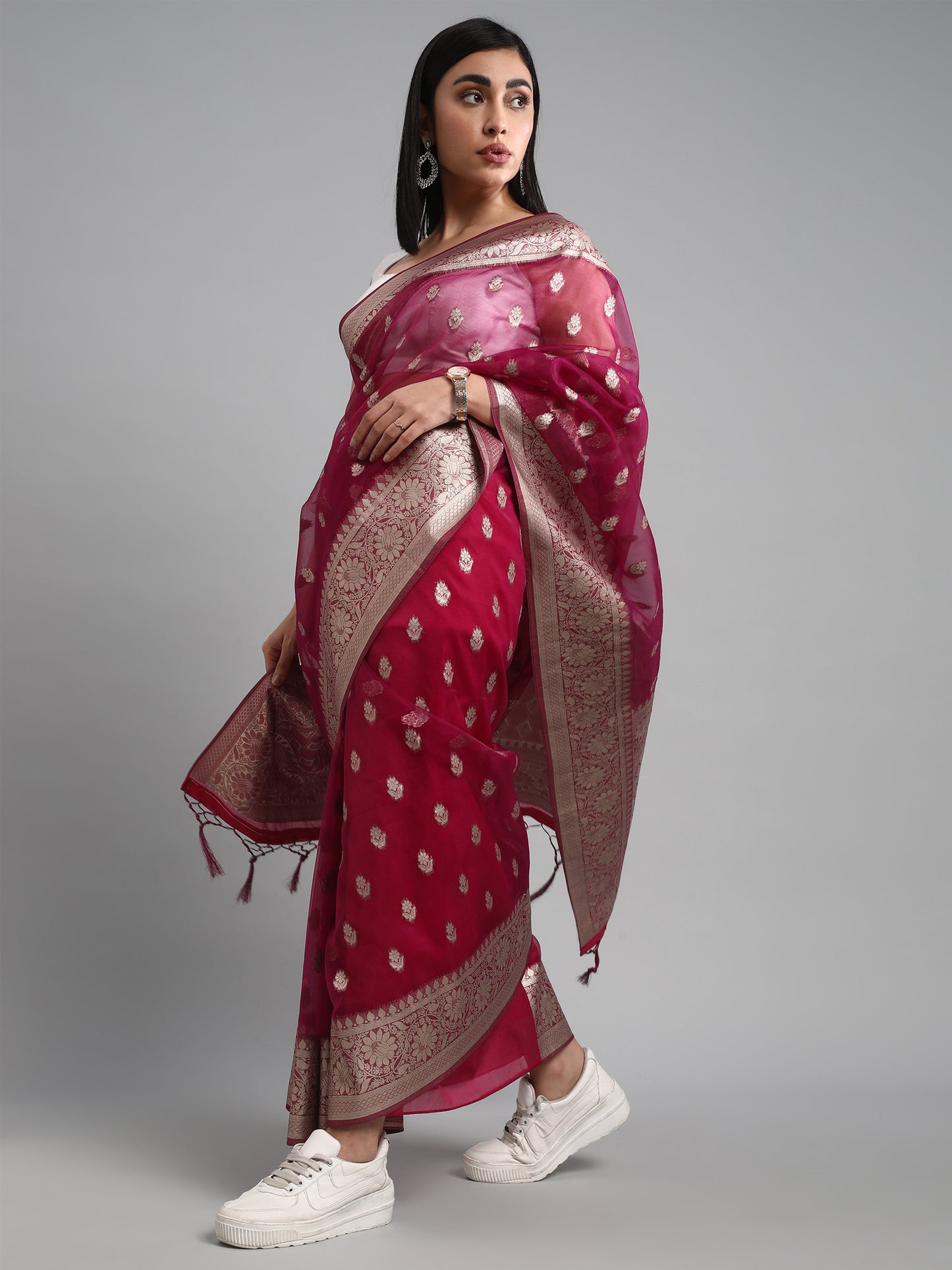 Women's Organza Purple Woven Design Celebrity Saree With Blouse Piece