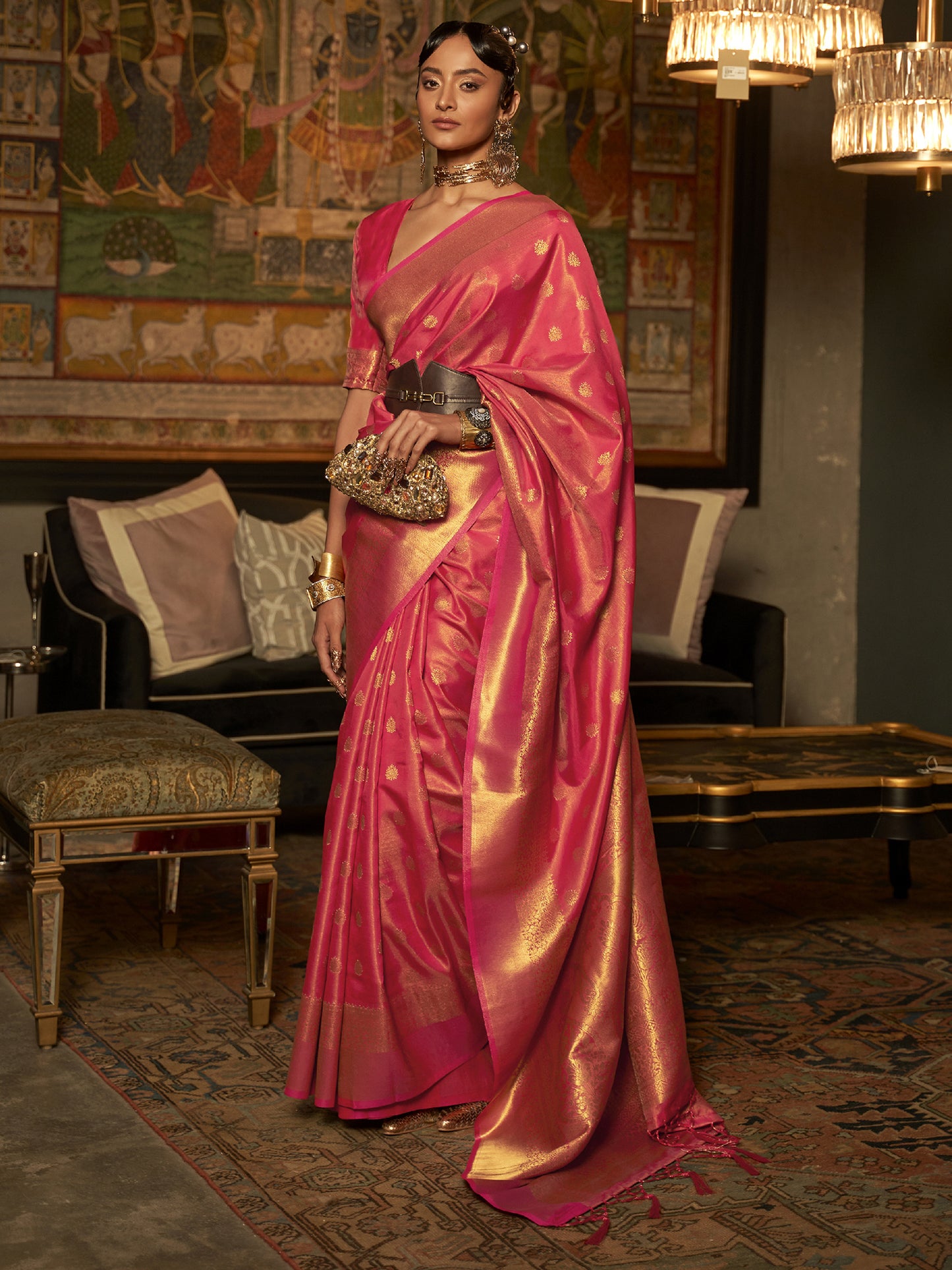 Women's Silk Blend Pink Woven Design Handloom Saree With Blouse Piece