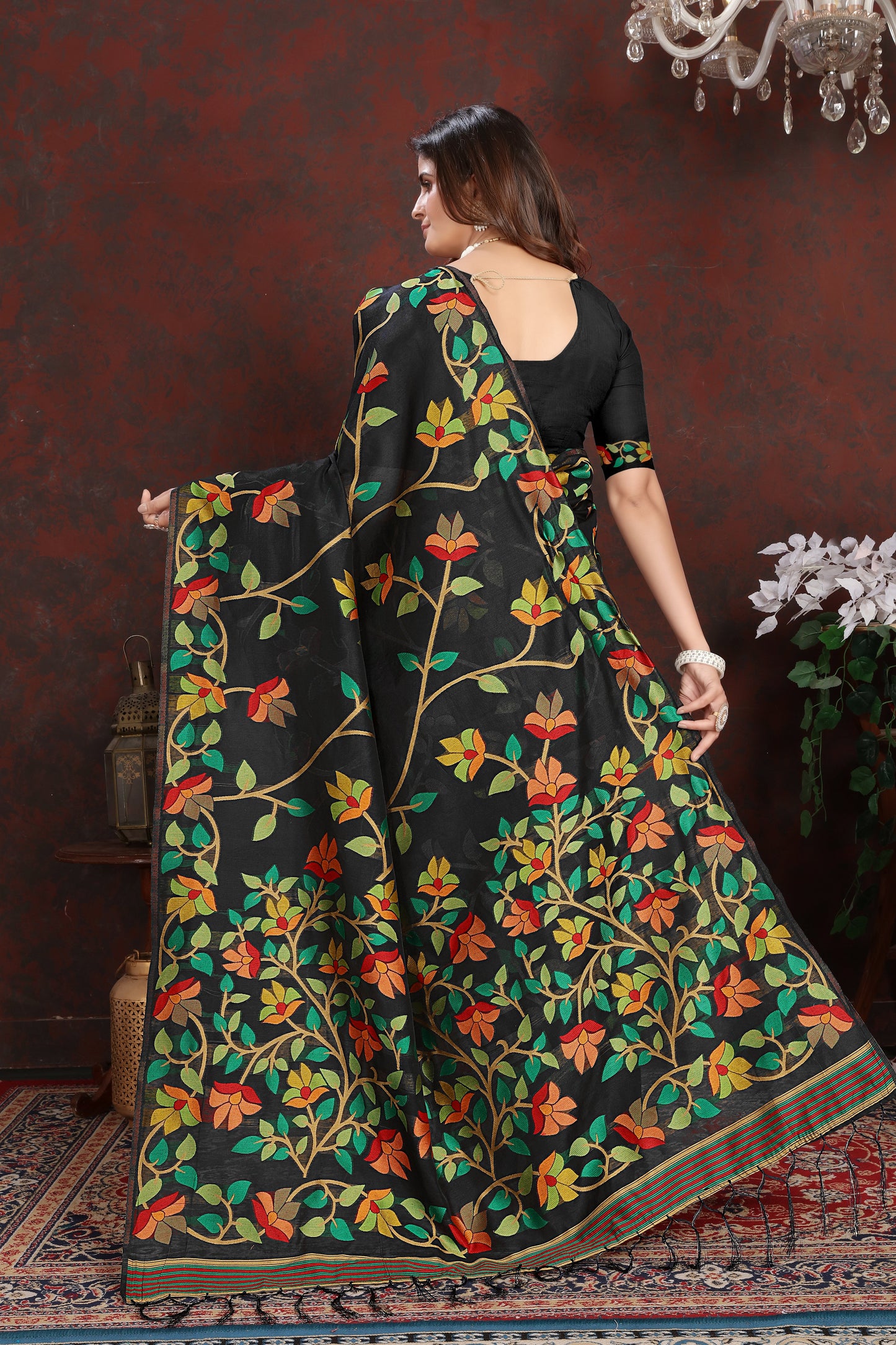 Dhiyona GR Women's Karvaah Impression Black Cotton Jamdani Saree