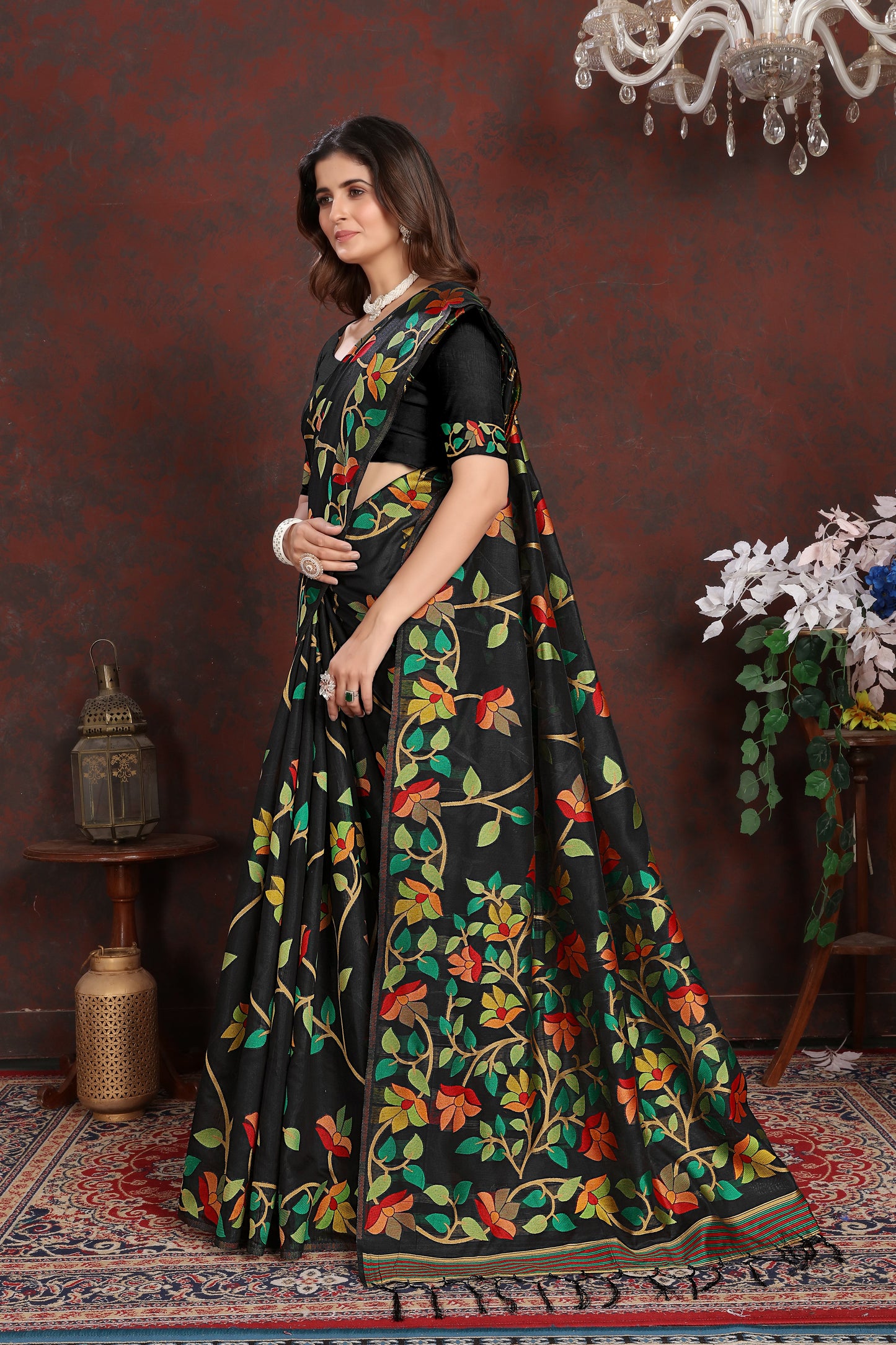 Dhiyona GR Women's Karvaah Impression Black Cotton Jamdani Saree