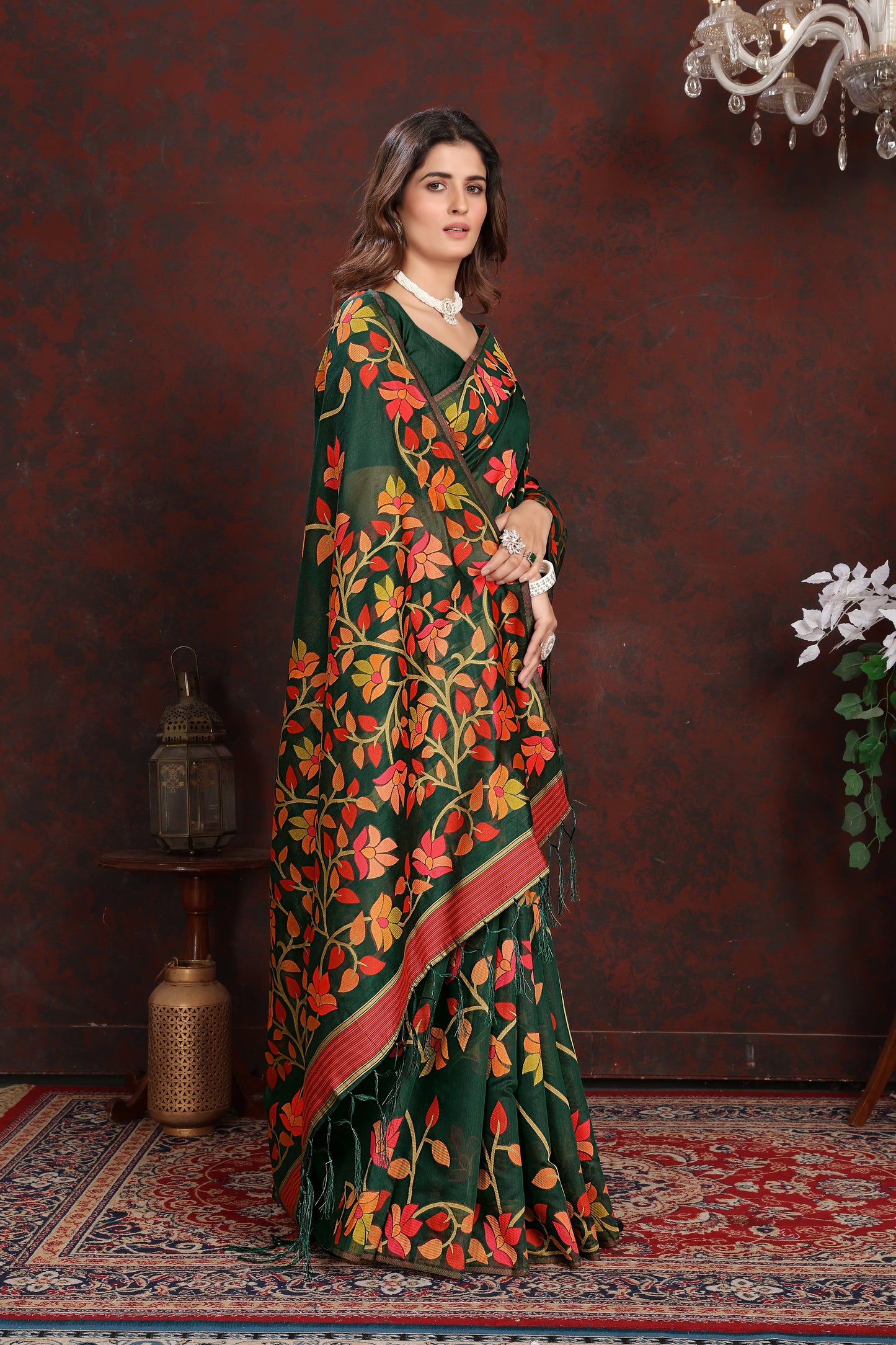 Dhiyona GR Women's Karvaah Cadmium Green Cotton Jamdani Saree