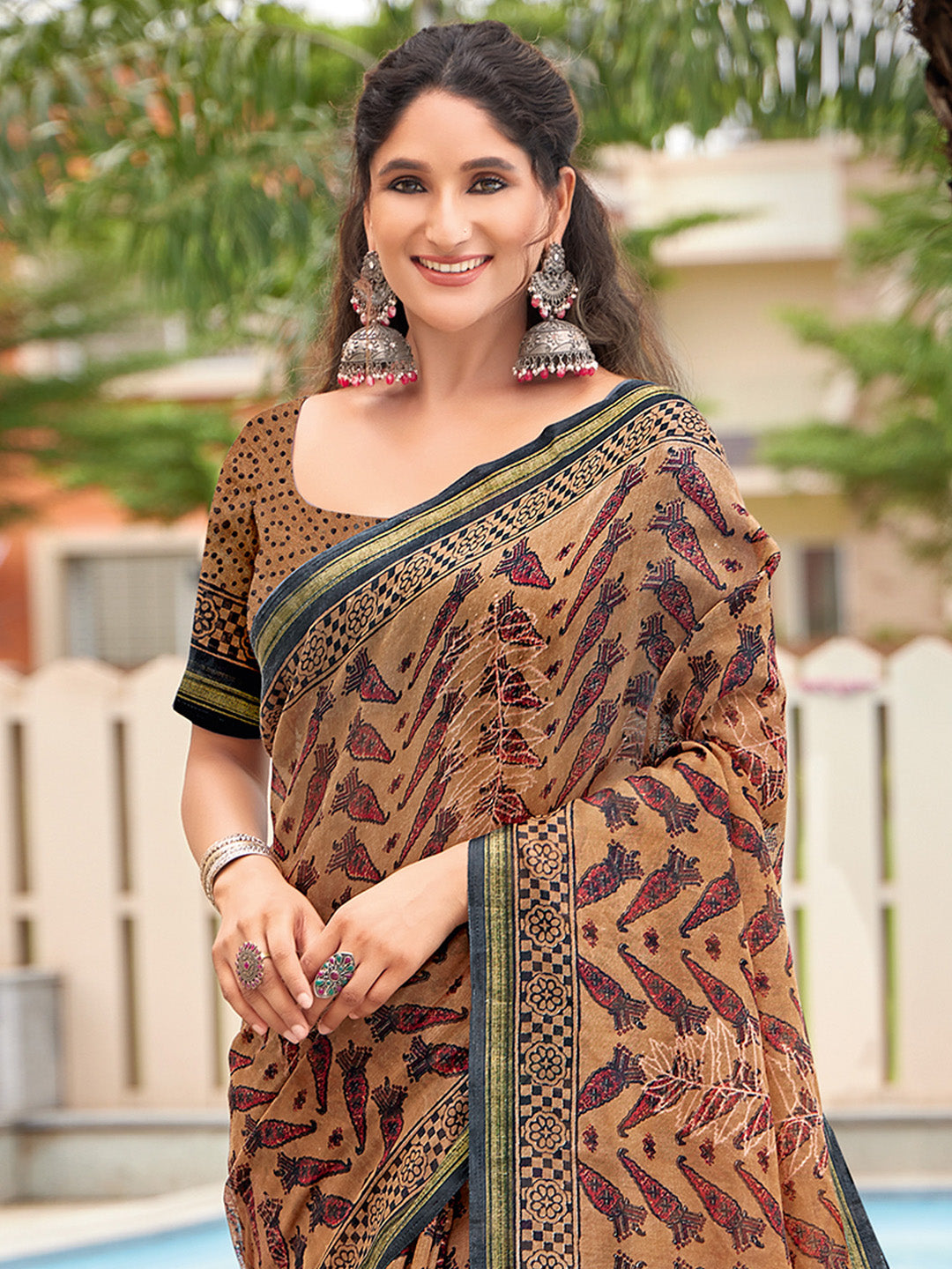 Women's Cotton Brown Printed Designer Saree With Blouse Piece