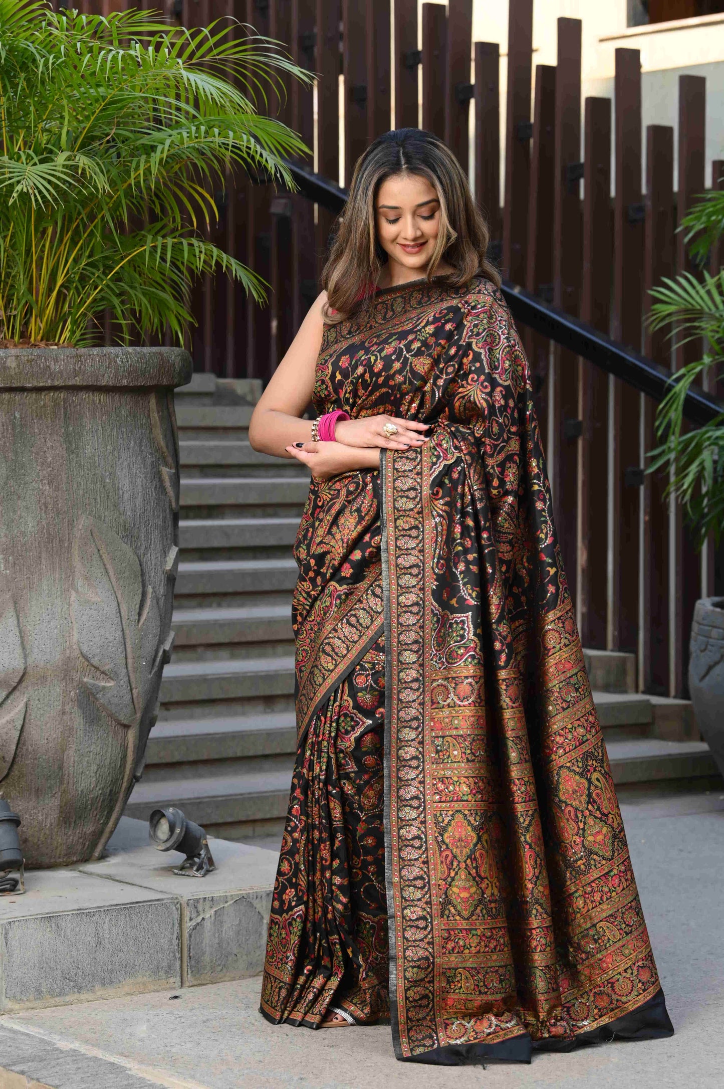 Dhiyona GR Women's Kashida Bitter Black Jamewar Kashmiri Soft Modal Silk Saree