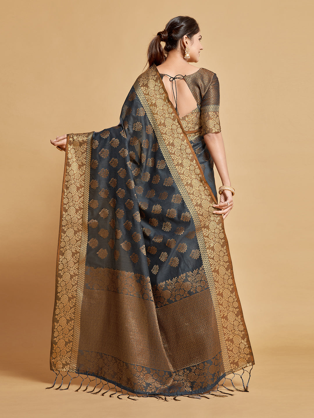 Dhiyona GR Women's Kashvi Mouse Grey Zari Woven Design Chanderi Cotton Saree