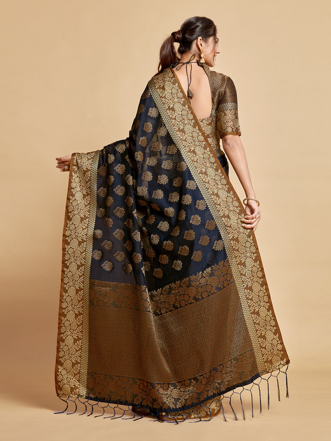Dhiyona GR Women's Kashvi Berry Blue Zari Woven Design Chanderi Cotton Saree