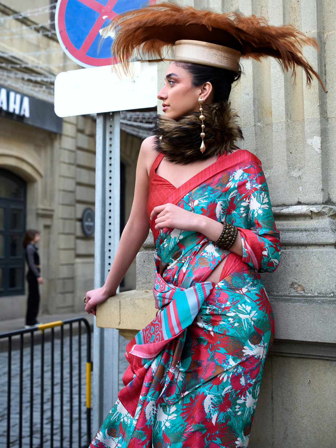 Women's Crepe Pink Printed Designer Saree With Blouse Piece