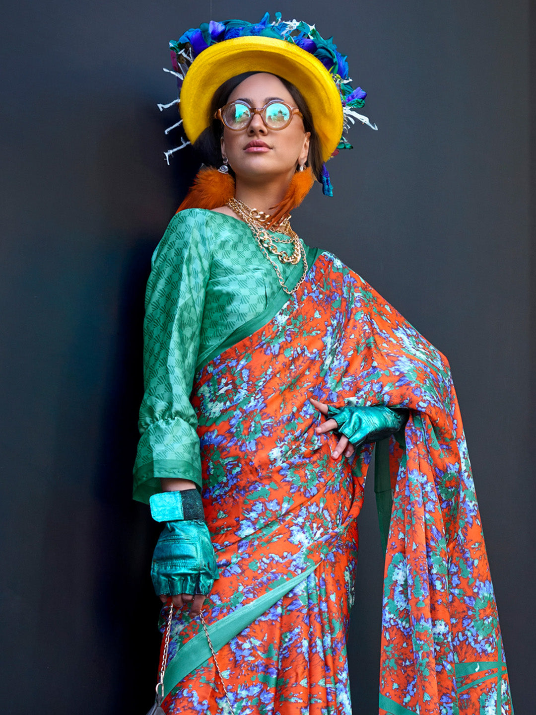 Women's Crepe Turquoise Printed Designer Saree With Blouse Piece