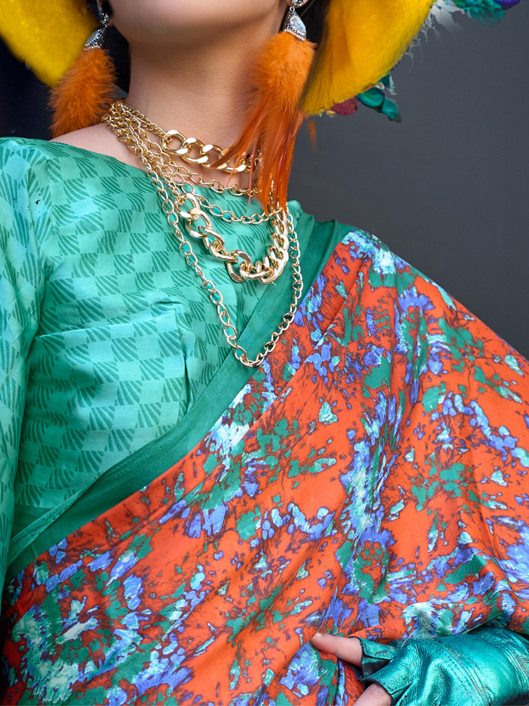 Women's Crepe Turquoise Printed Designer Saree With Blouse Piece