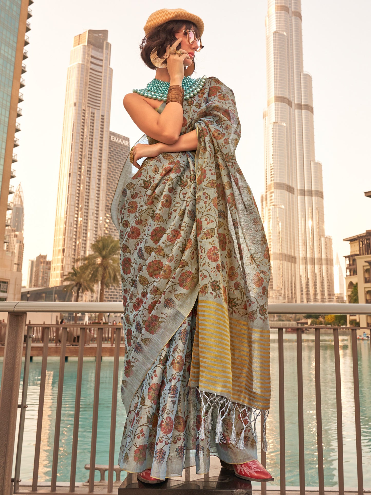Women's Tissue Grey Printed Designer Saree With Blouse Piece
