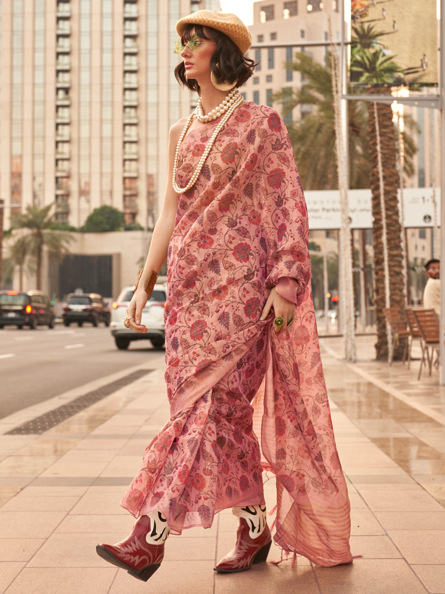 Women's Tissue Pink Printed Designer Saree With Blouse Piece