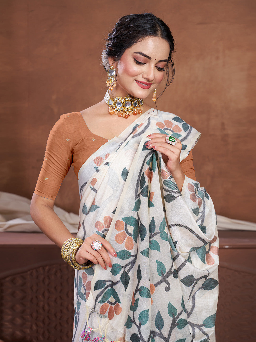 Dhiyona GR Women's Keeyah White & Dark Green Muslin Cotton Jamdani Saree