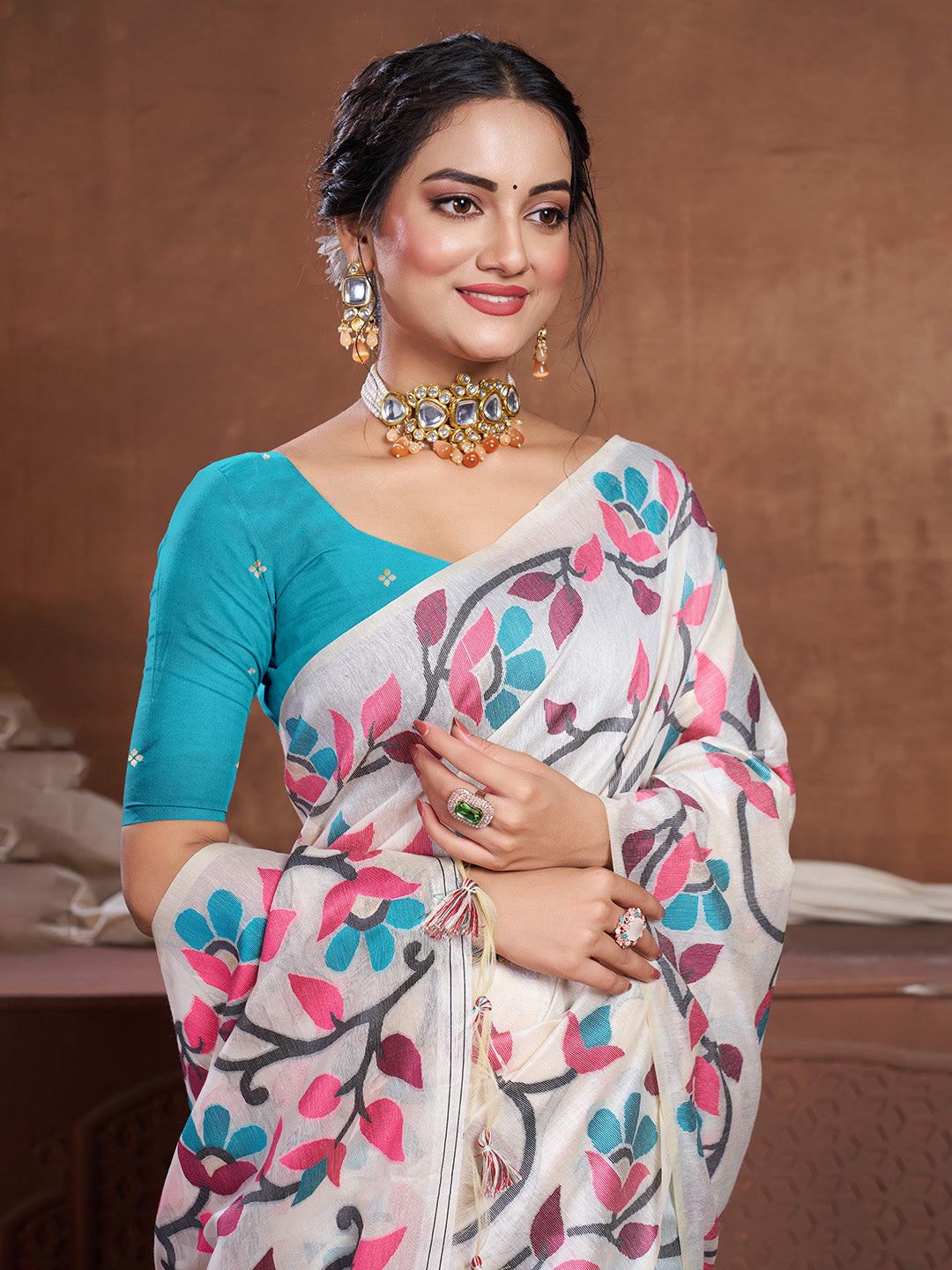 Dhiyona GR Women's Keeyah White & Pink Muslin Cotton Jamdani Saree