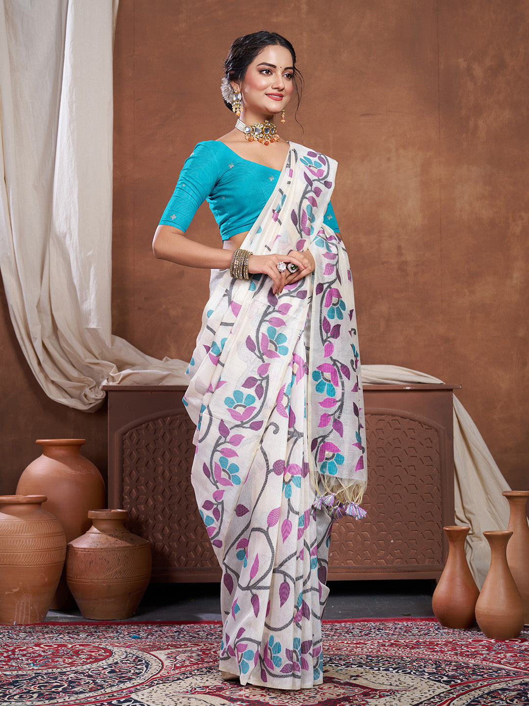 Dhiyona GR Women's Keeyah White & Wine Muslin Cotton Jamdani Saree