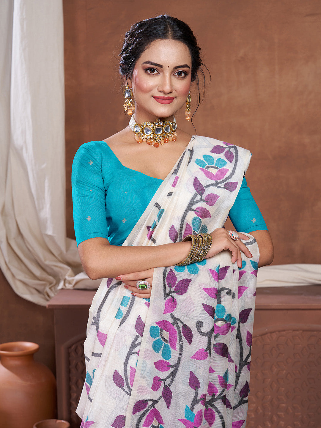 Dhiyona GR Women's Keeyah White & Wine Muslin Cotton Jamdani Saree