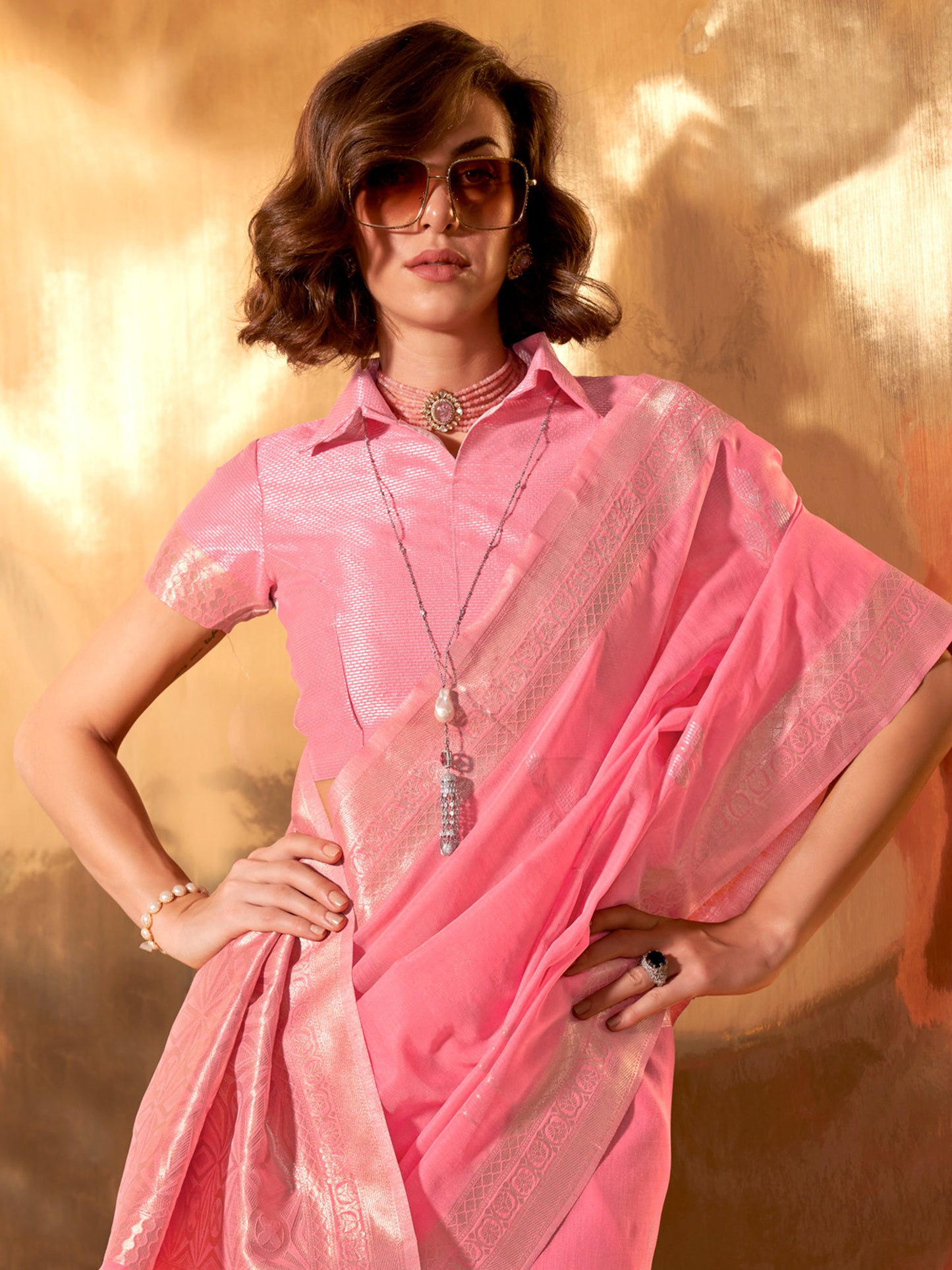 Women's Linen Pink Woven Design Designer Saree With Blouse Piece