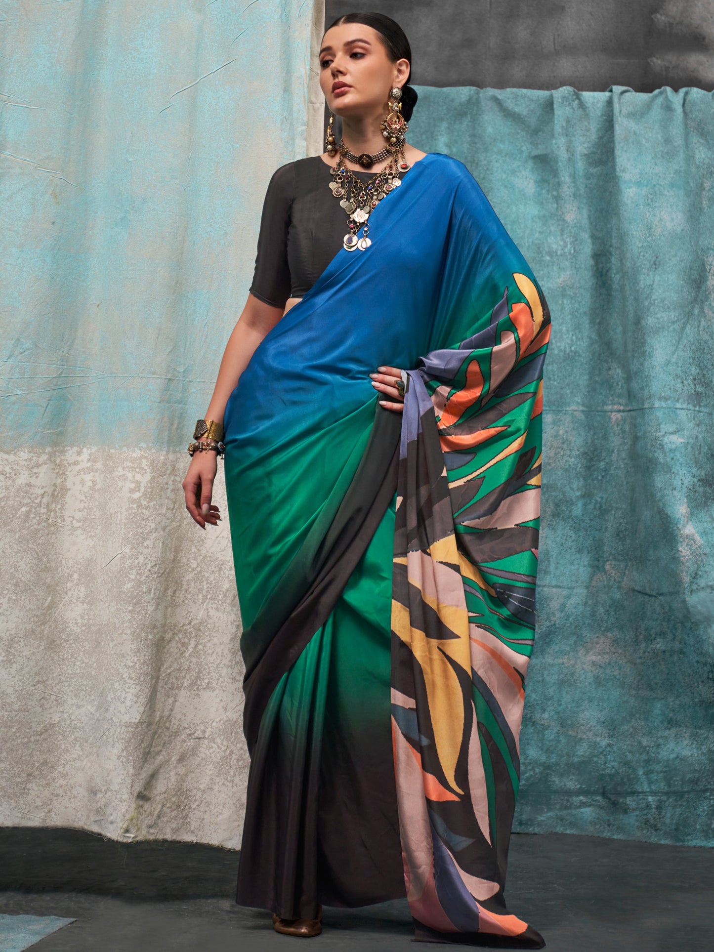 Women's Crepe Multicolored Printed Designer Saree With Blouse Piece