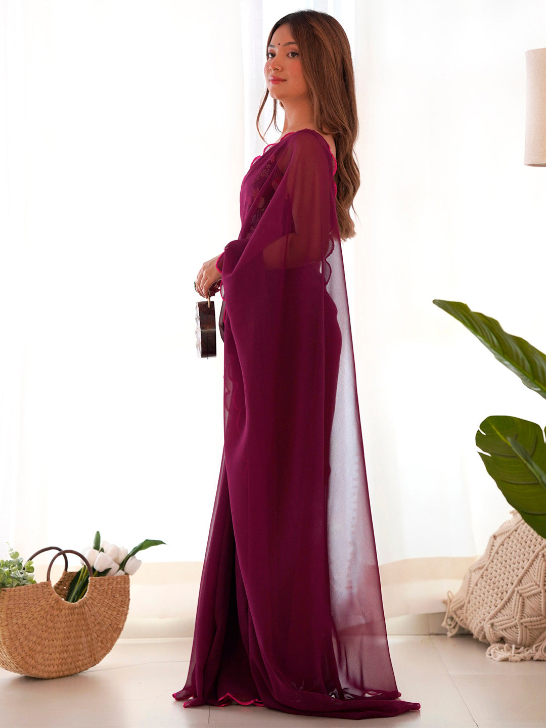 Women's Georgette Magenta Embellished Designer Saree With Blouse Piece