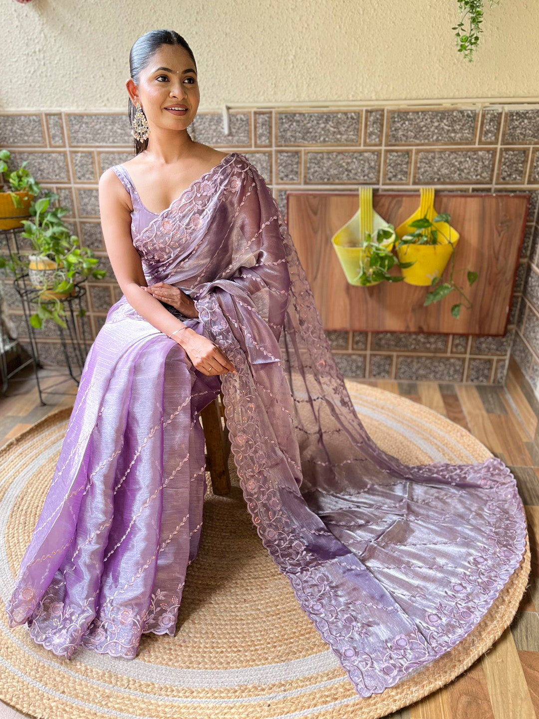 Women's Organza Lavendar Embellished Designer Saree With Blouse Piece
