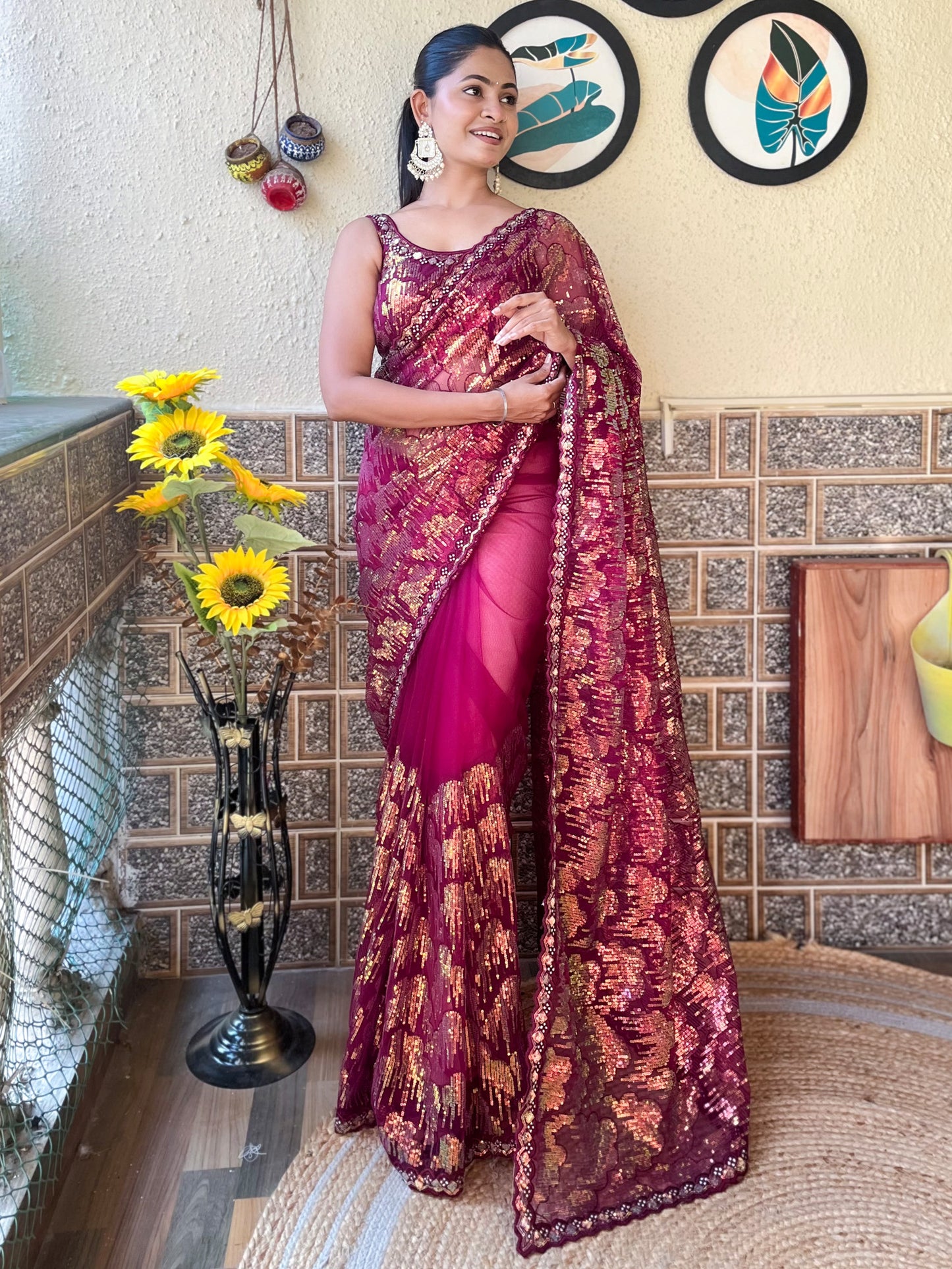 Women's Net Magenta Embellished Designer Saree With Blouse Piece