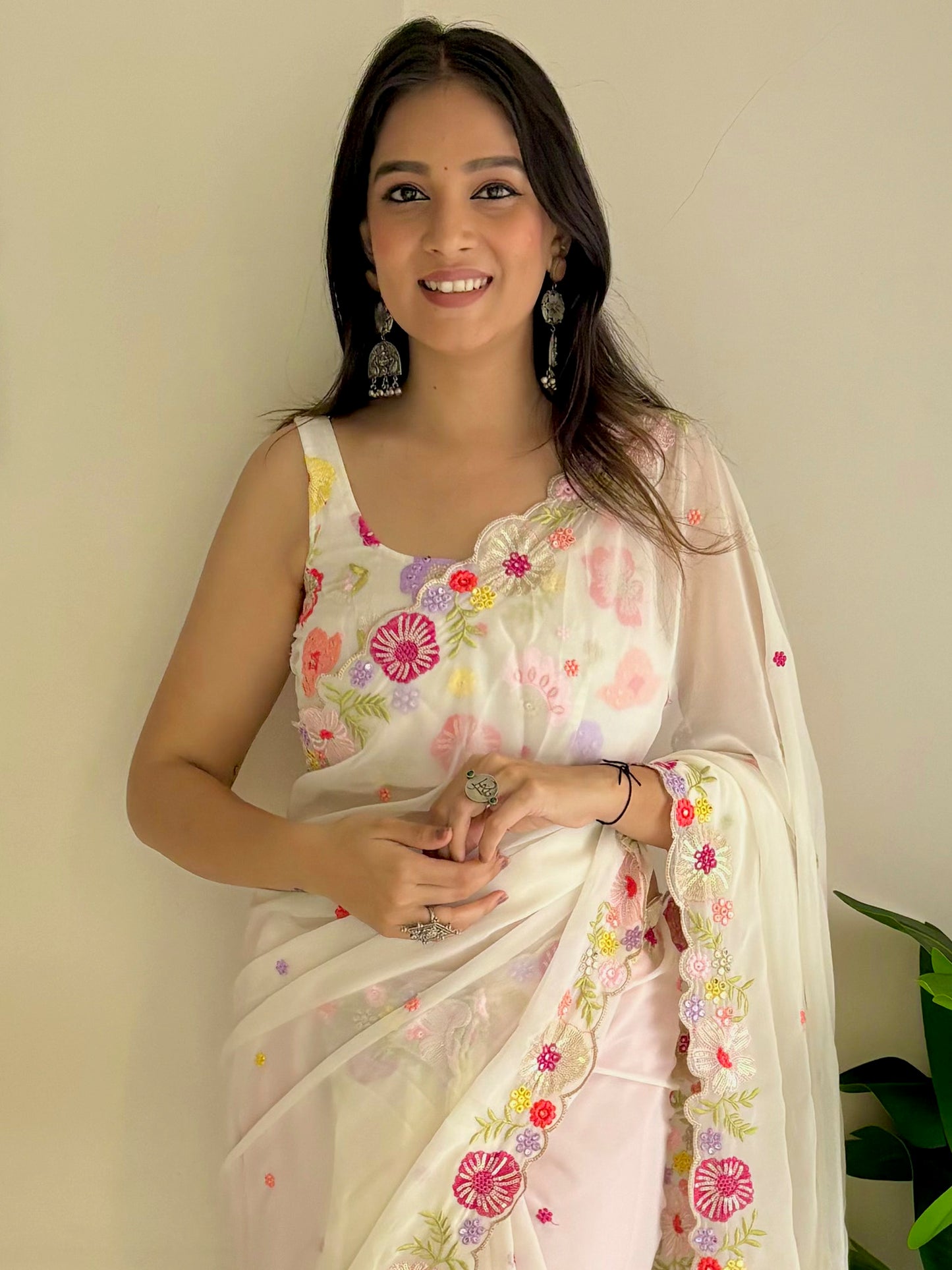 Women's Georgette Off White Embellished Designer Saree With Blouse Piece