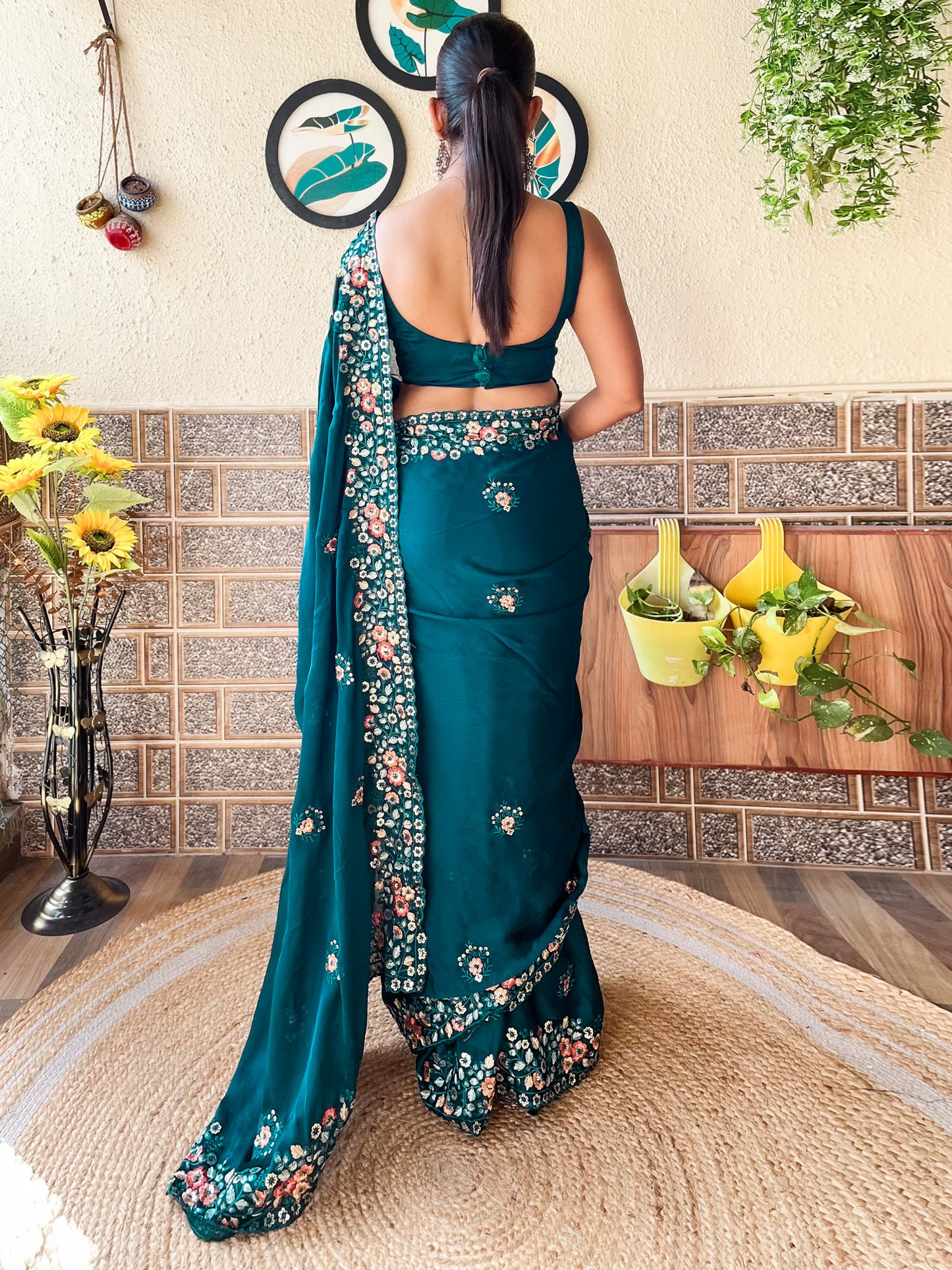 Women's Chiffon Teal blue Embellished Designer Saree With Blouse Piece