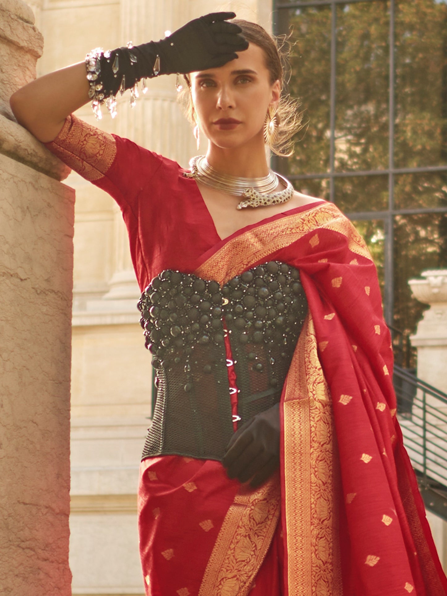 Women's Silk Blend Red Woven Design Designer Saree With Blouse Piece