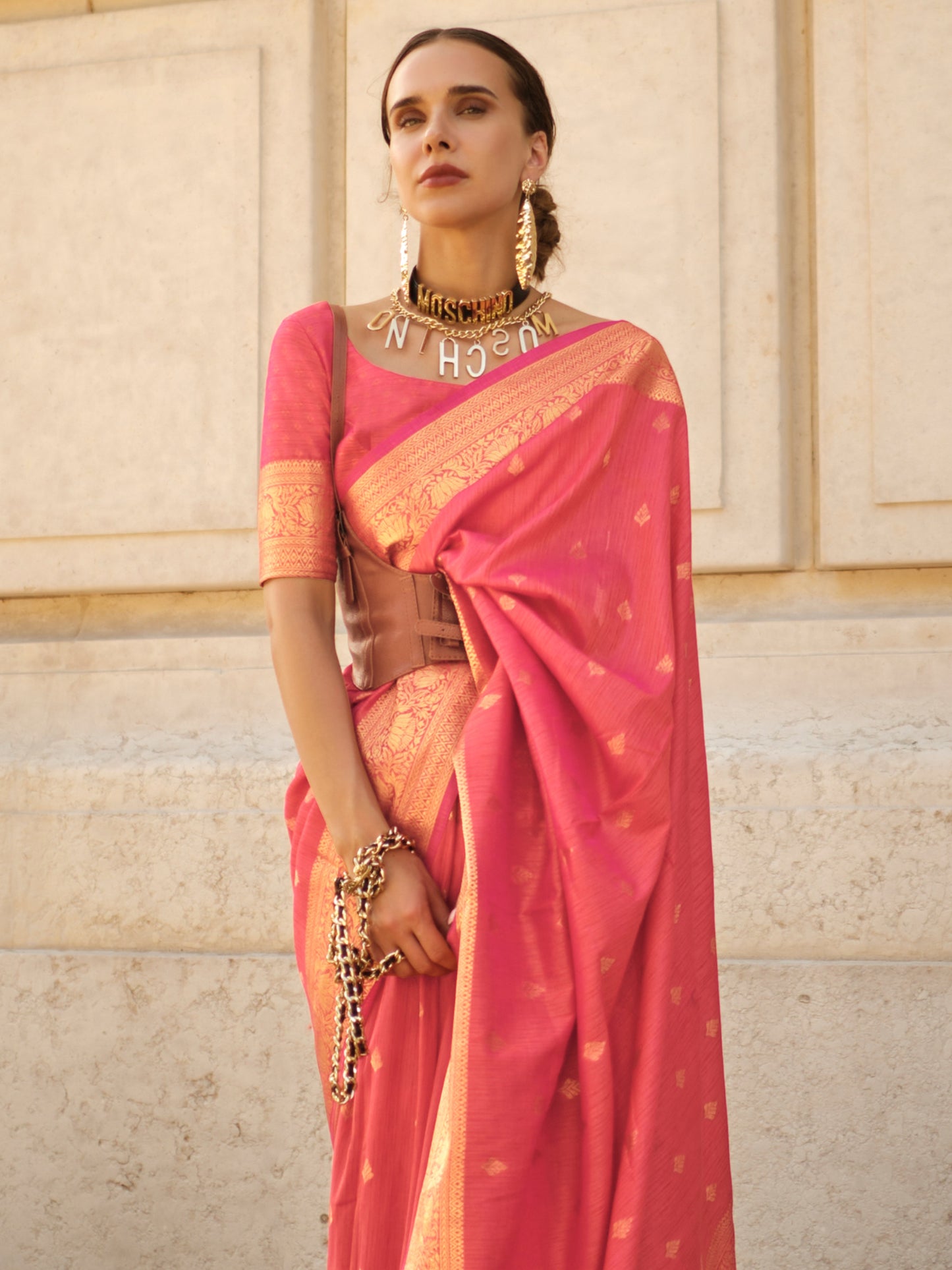 Women's Silk Blend Pink Woven Design Designer Saree With Blouse Piece