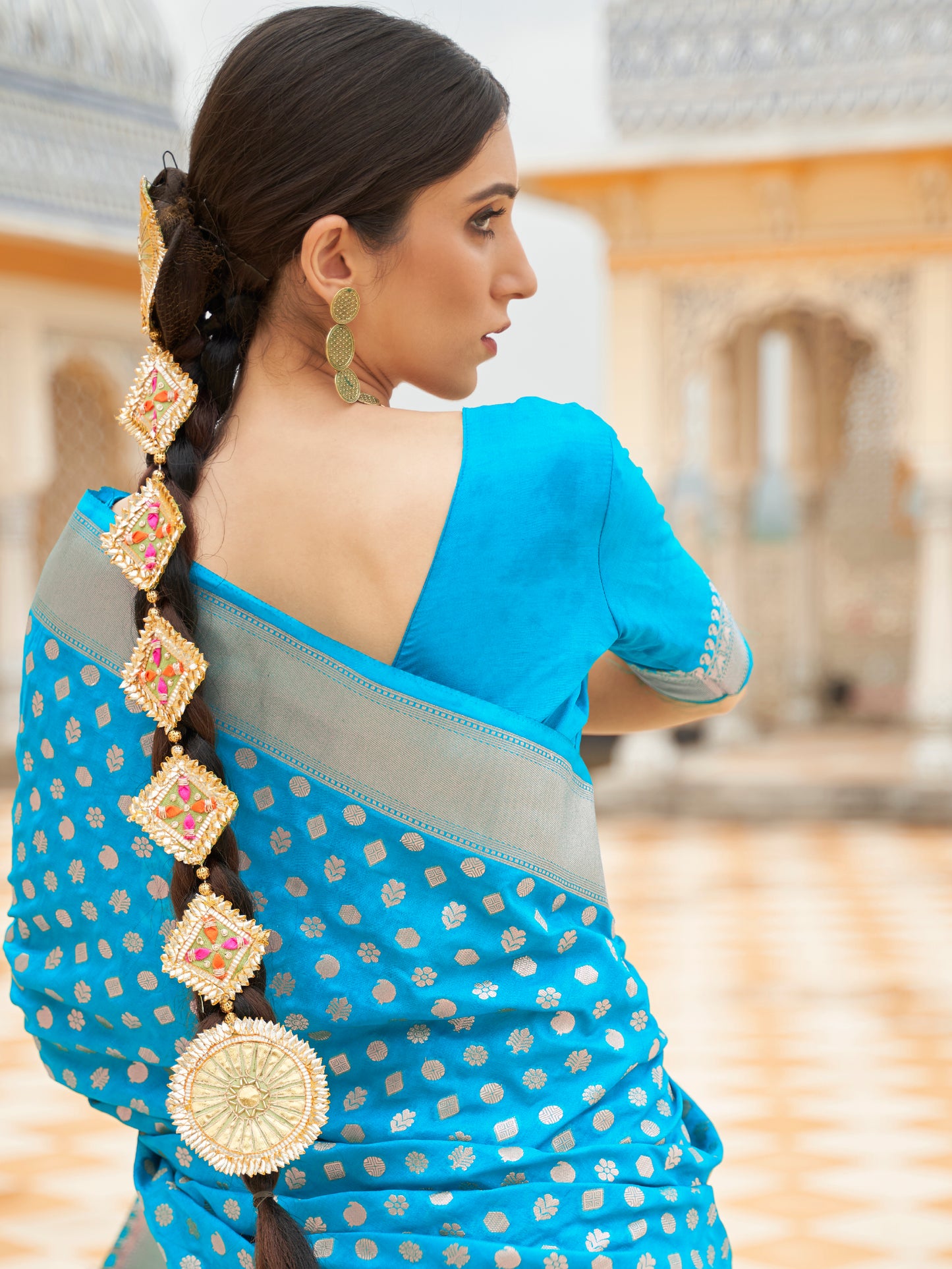 Women's Nylon Turquoise Woven Design Handloom Saree With Blouse Piece