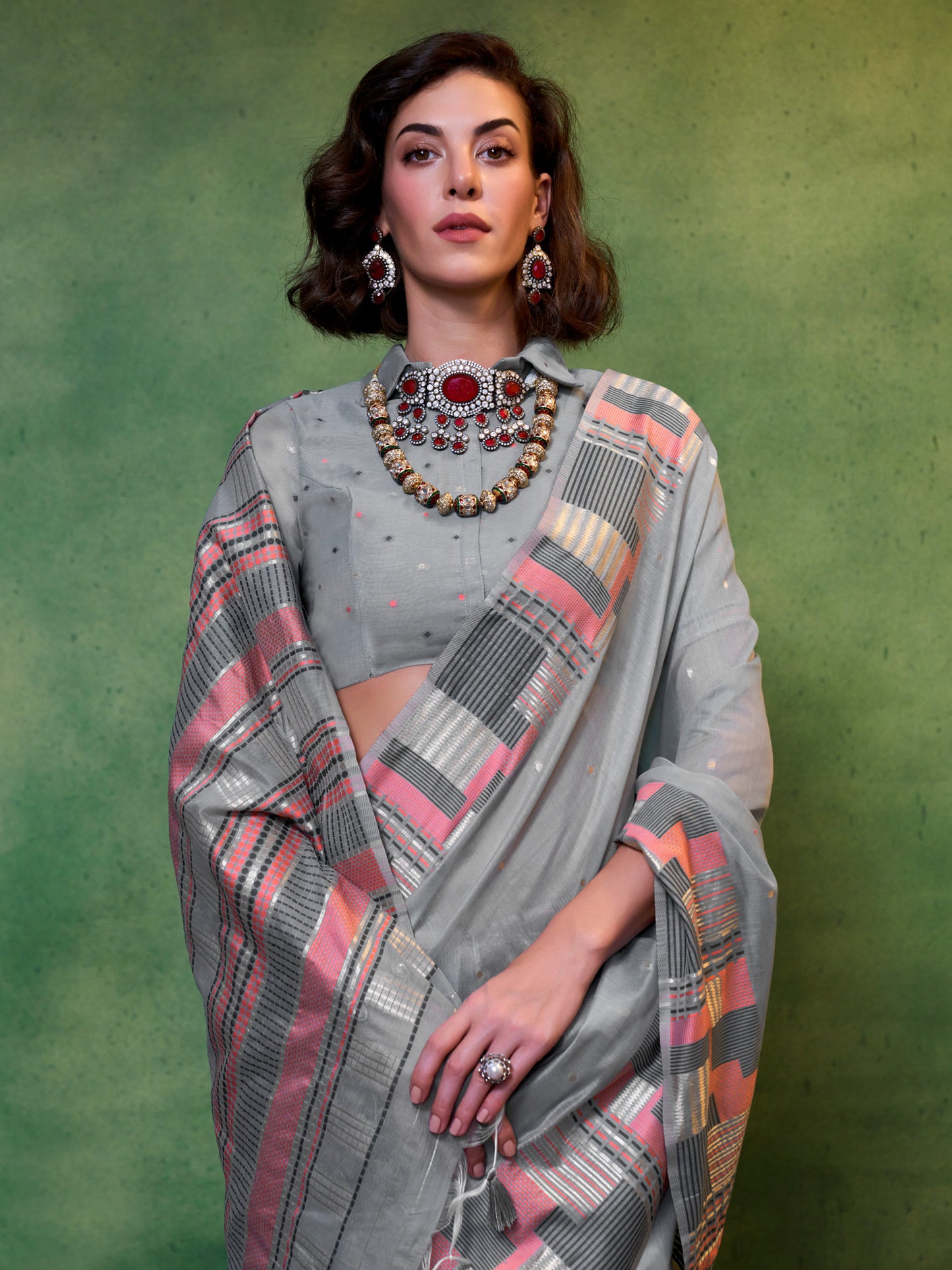 Women's Silk Blend Grey Woven Design Designer Saree With Blouse Piece