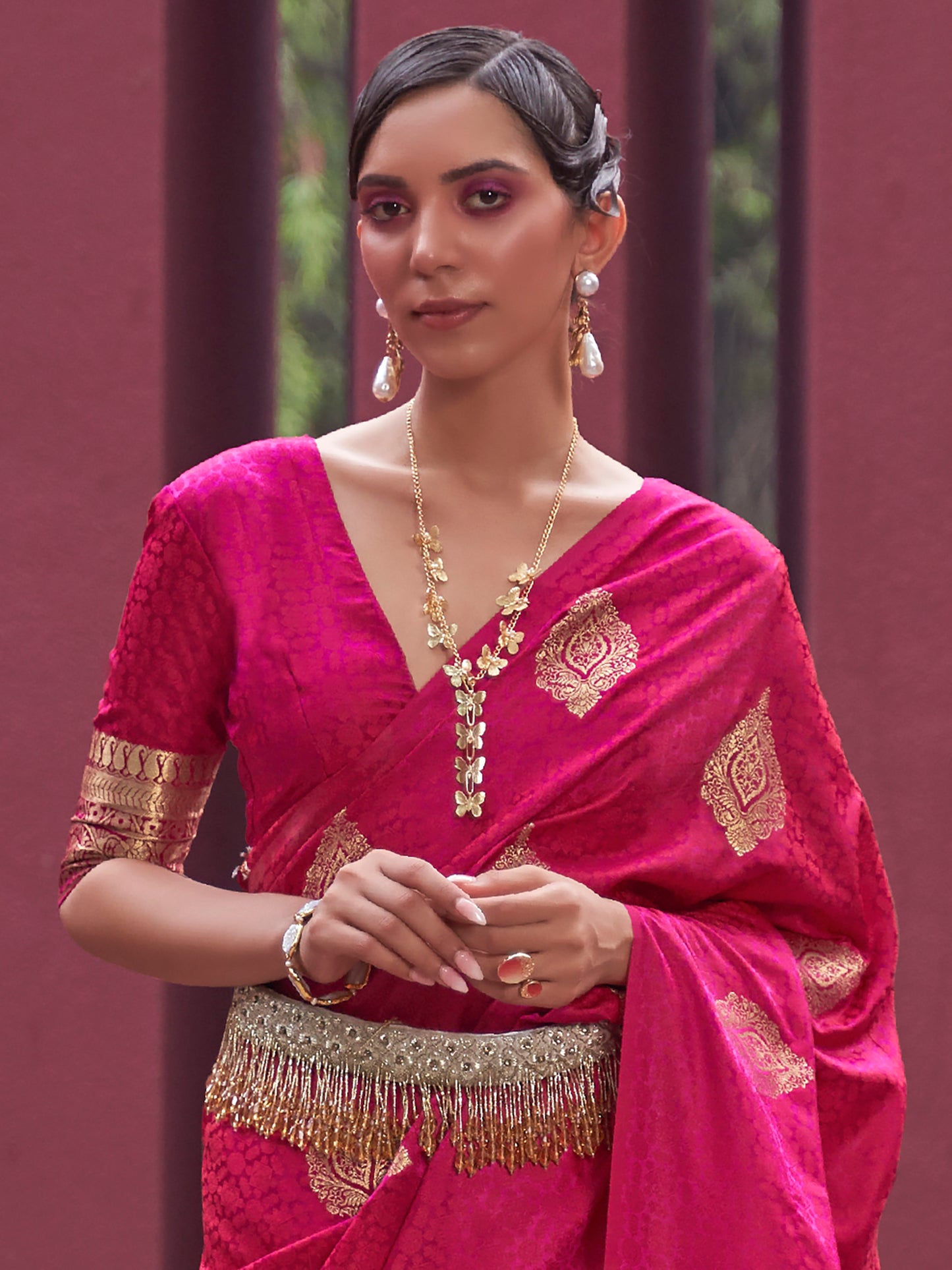 Women's Pure Silk Pink Woven Design Designer Saree With Blouse Piece