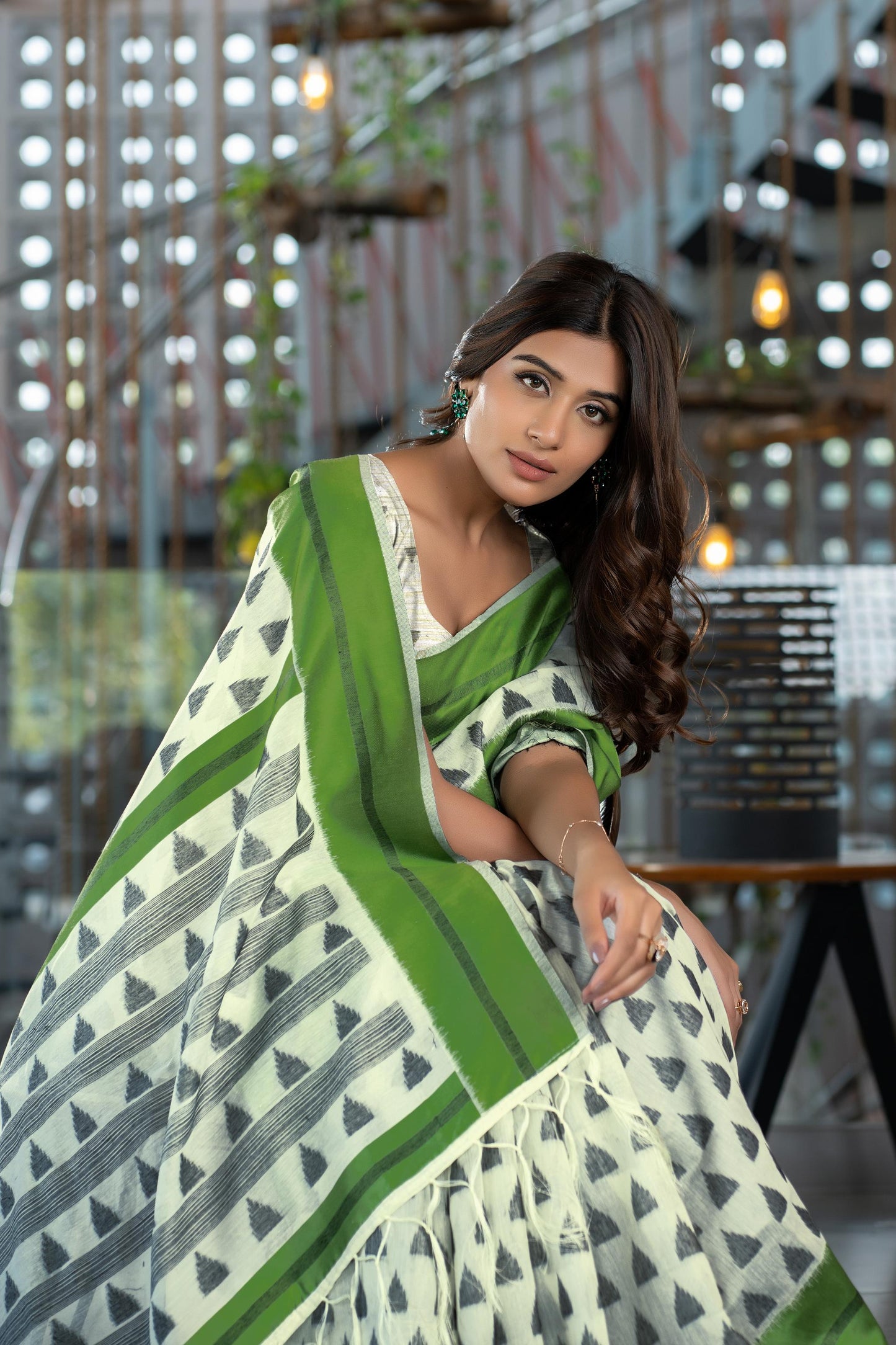 Dhiyona GR Women's Kimaya Grass Green Soft Cotton Block Woven Design Saree