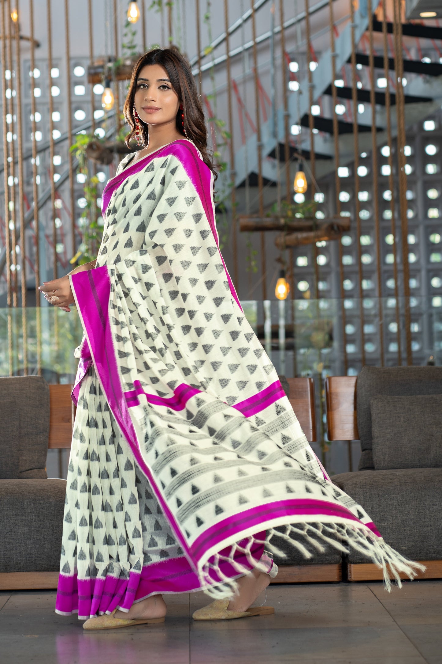 Dhiyona GR Women's Kimaya Hot Pink Soft Cotton Block Woven Design Saree