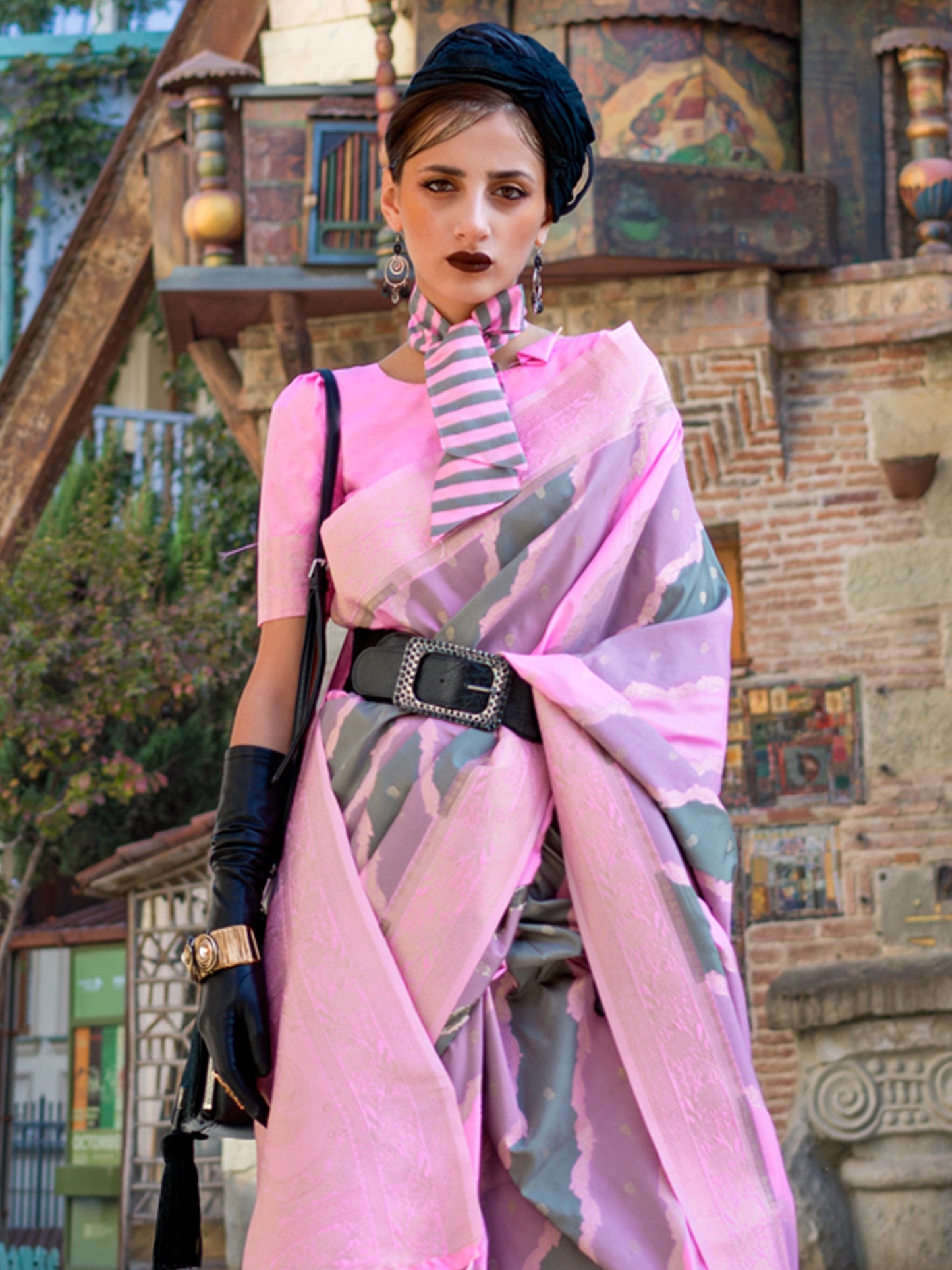 Women's Soft Silk Pink Woven Design Designer Saree With Blouse Piece