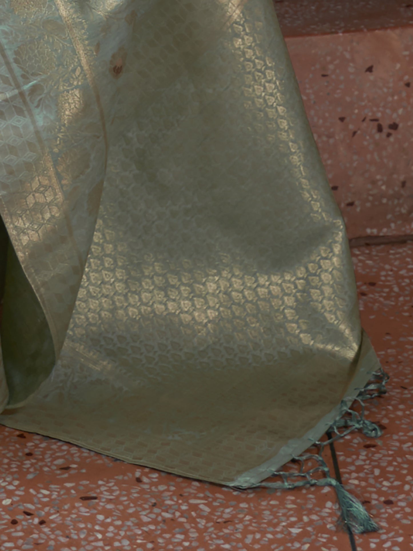 Women's Silk Blend Sea Green Woven Design Designer Saree With Blouse Piece