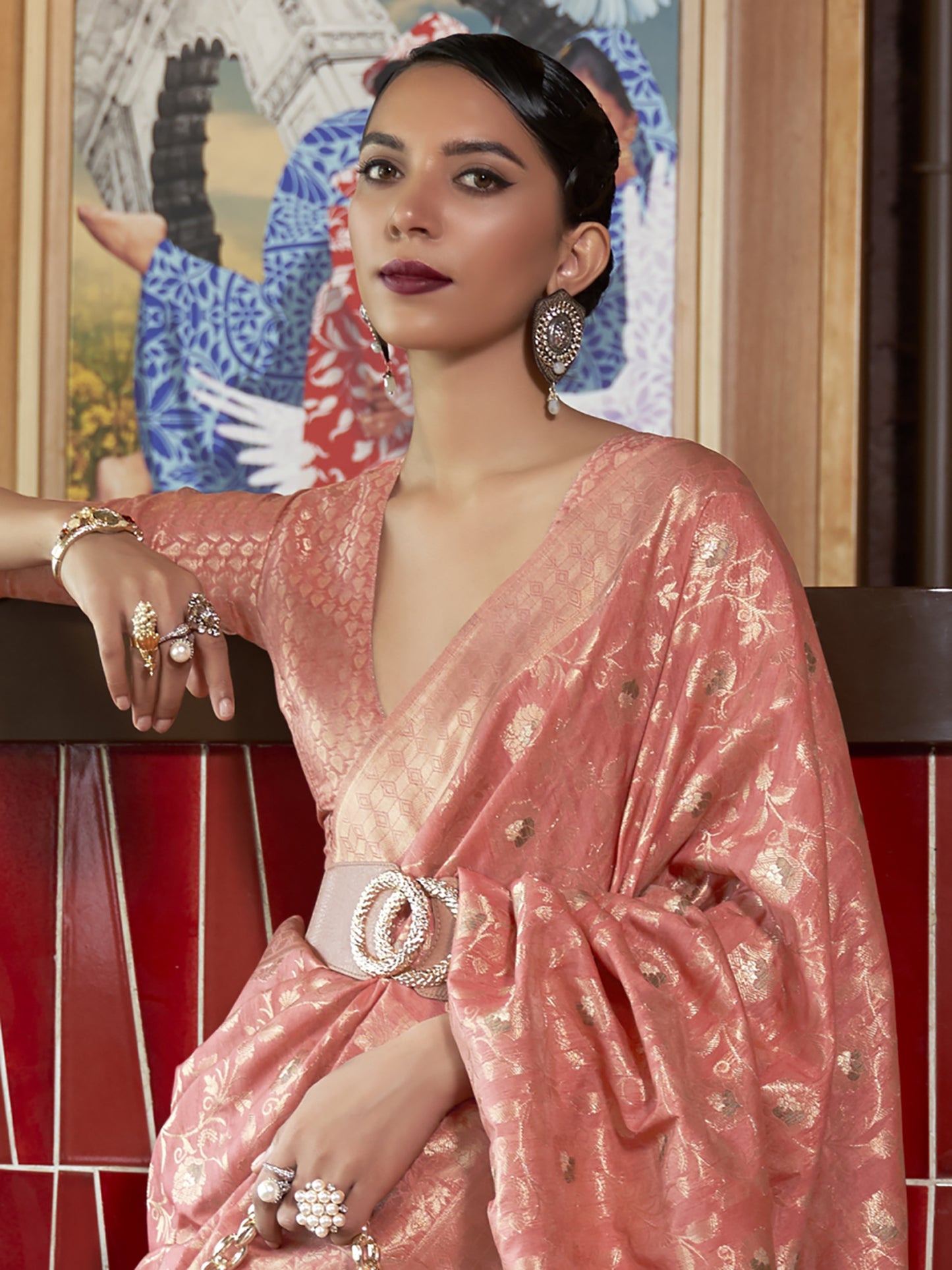 Women's Silk Blend Pink Woven Design Designer Saree With Blouse Piece