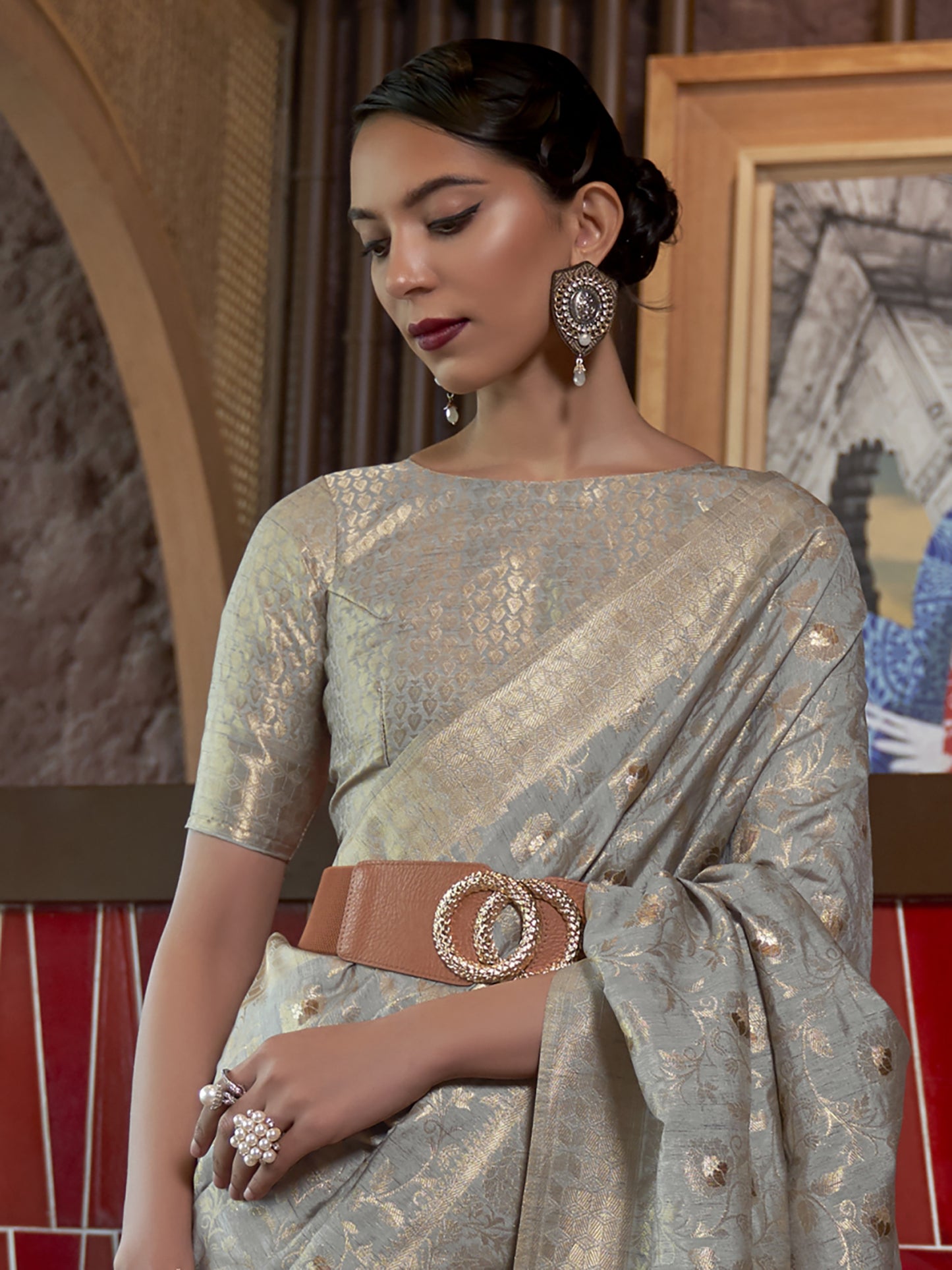 Women's Silk Blend Grey Woven Design Designer Saree With Blouse Piece