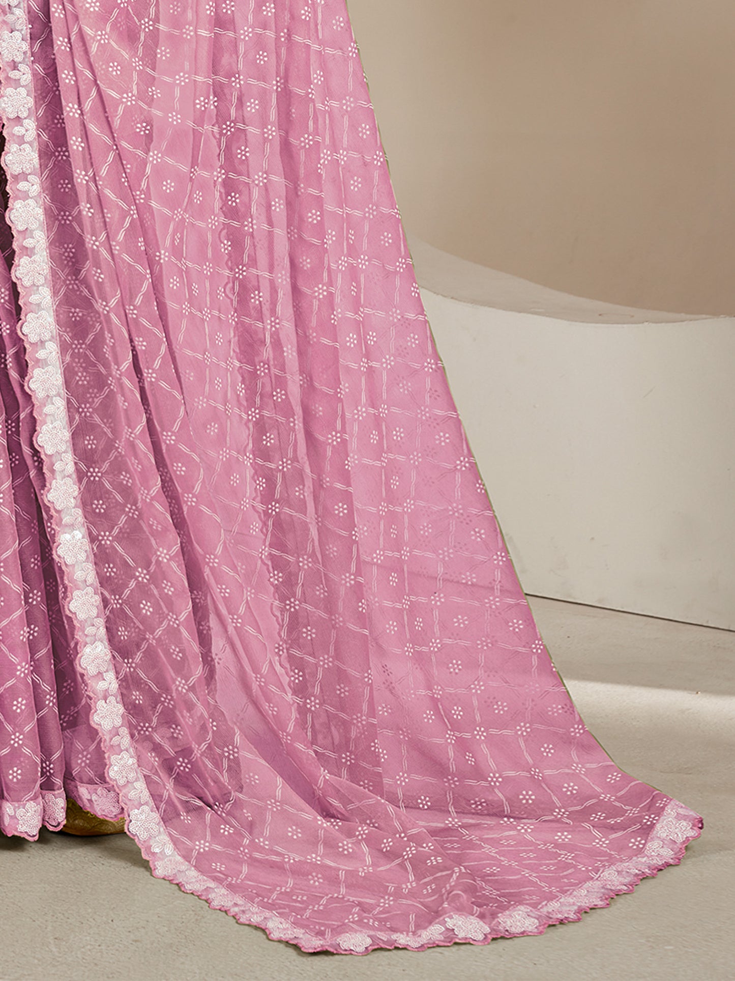 Women's Chiffon Lavendar Embellished Designer Saree With Blouse Piece