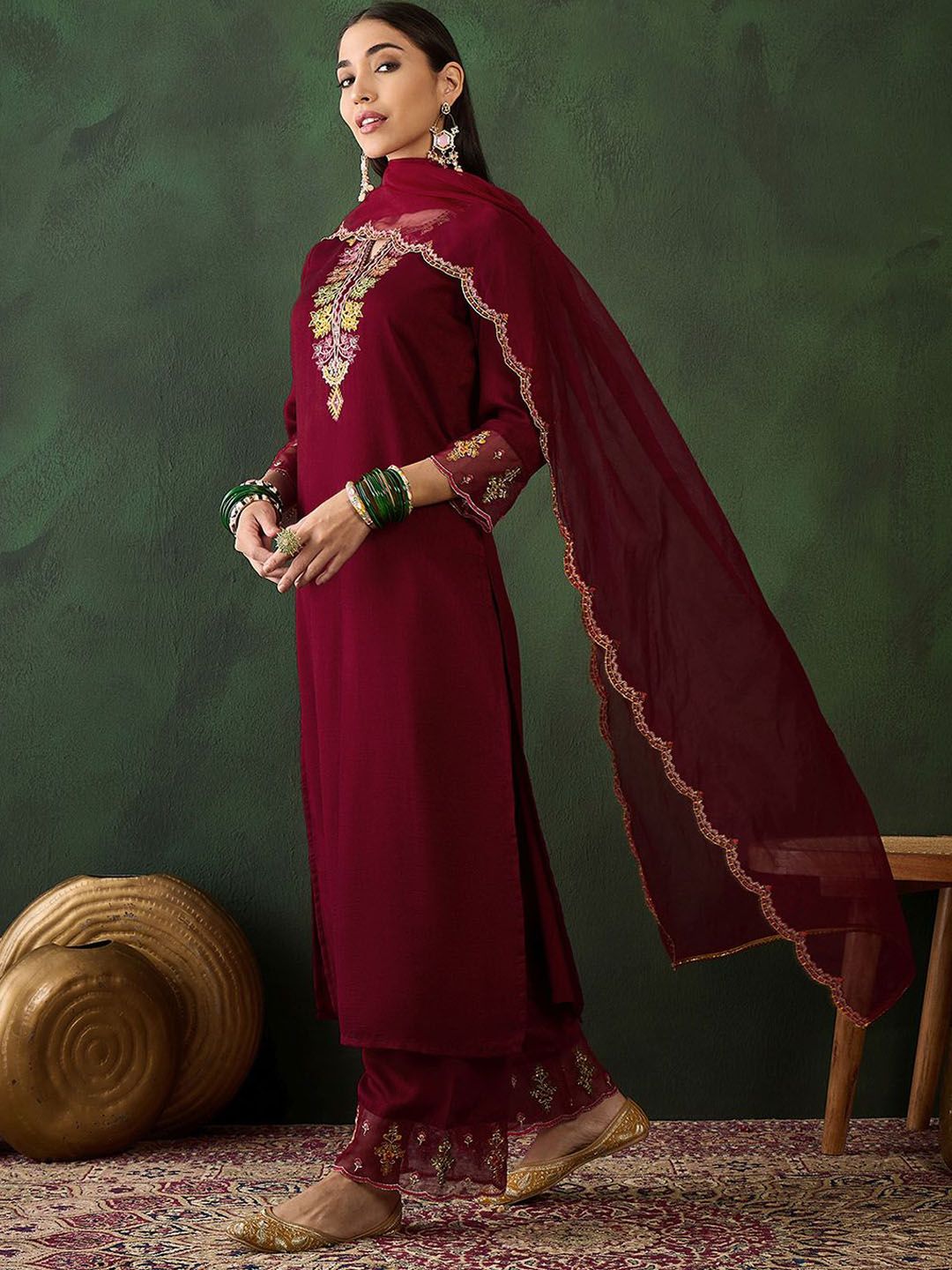 Dhiyona SN Women's Embroidered Three Quarter Sleeves Kurta & Trousers With Dupatta