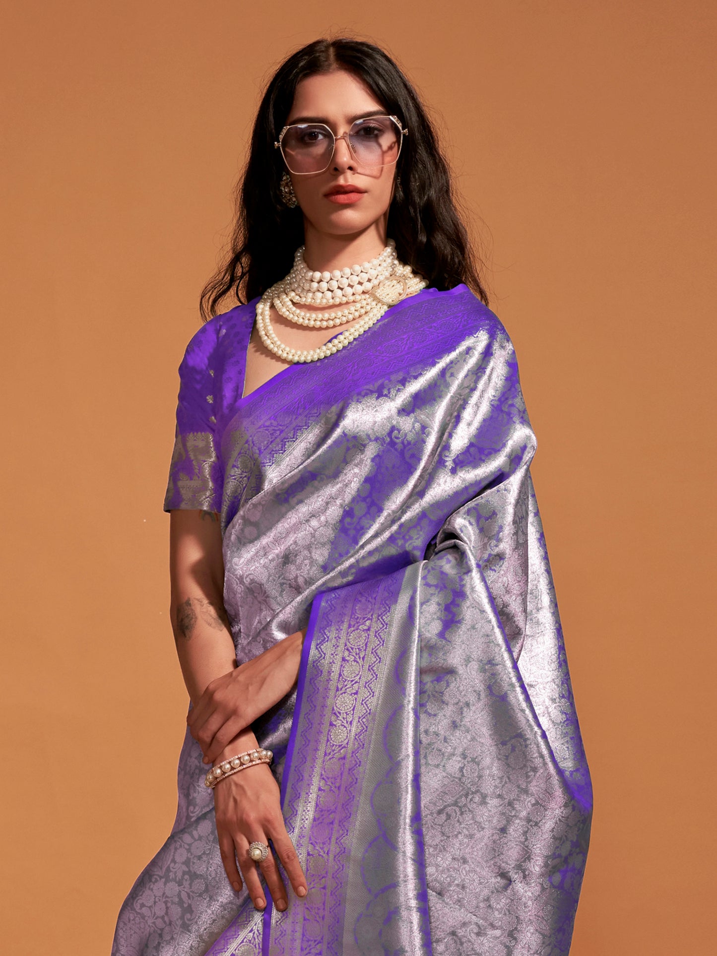 Women's Kanjeevaram Silk Purple Woven Design Designer Saree With Blouse Piece