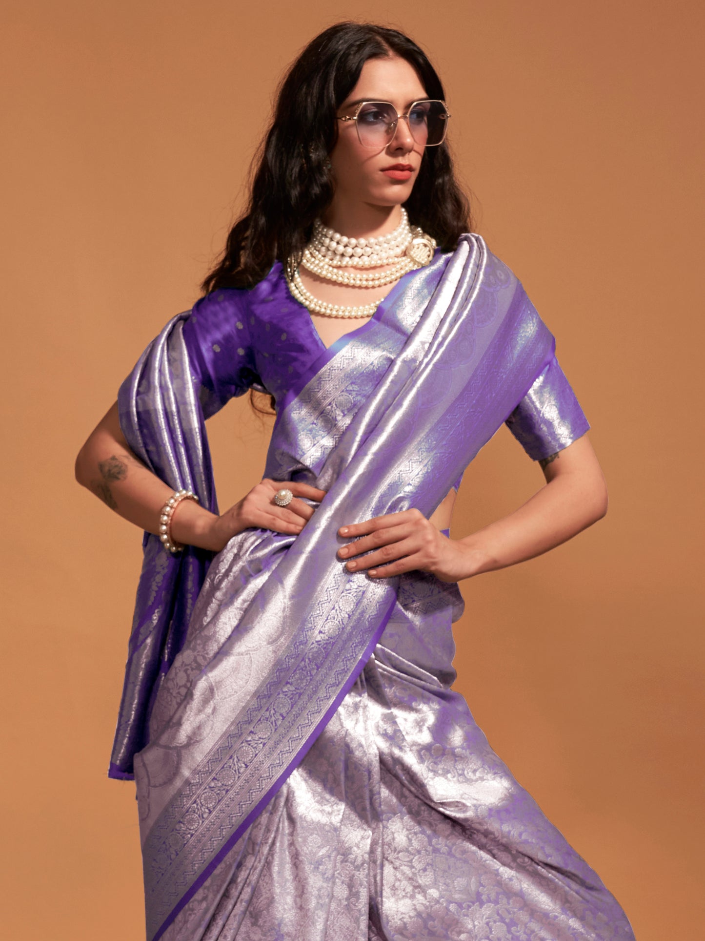 Women's Kanjeevaram Silk Purple Woven Design Designer Saree With Blouse Piece