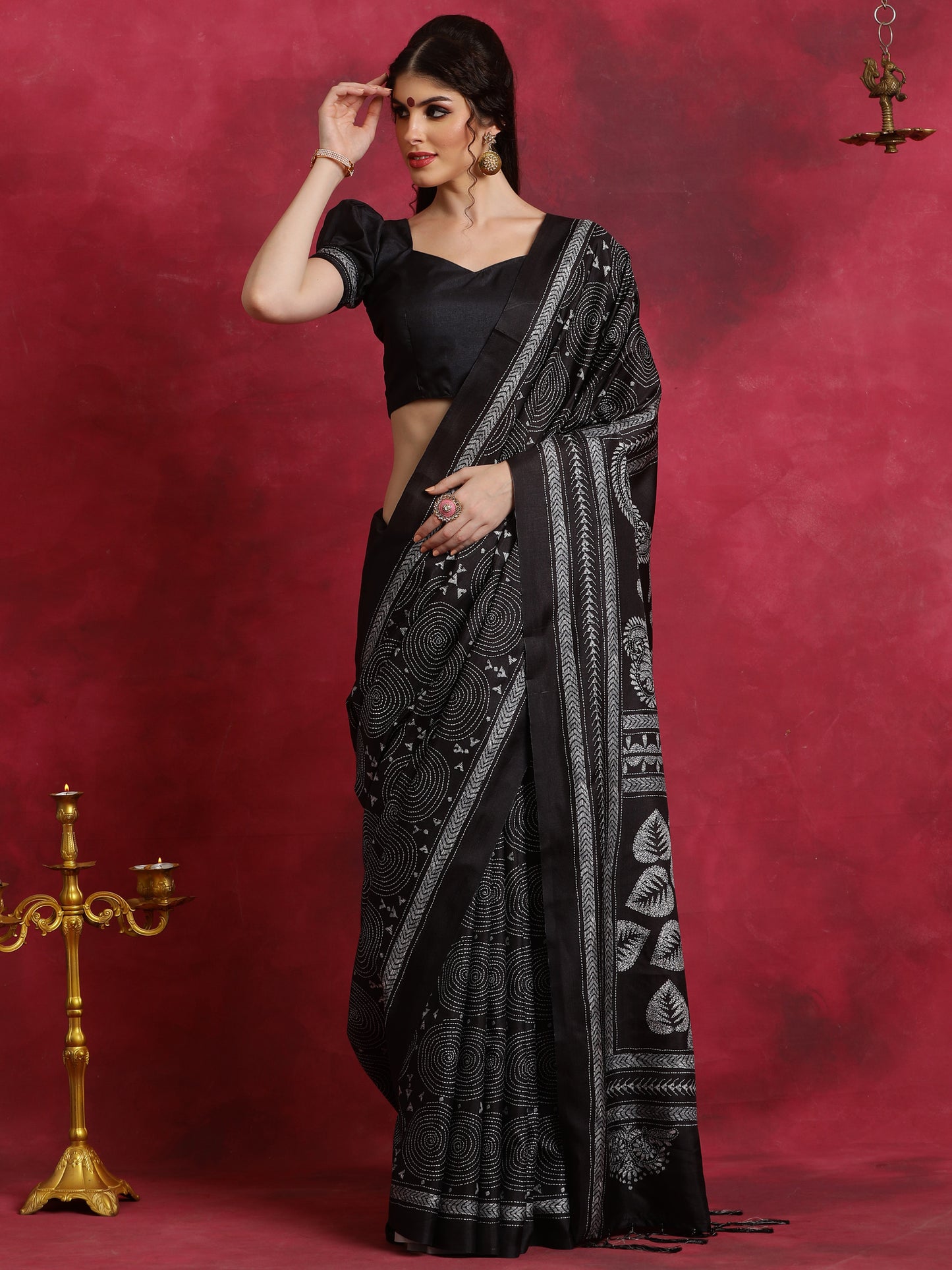 Women's Manipuri Silk Black Printed Designer Saree With Blouse Piece