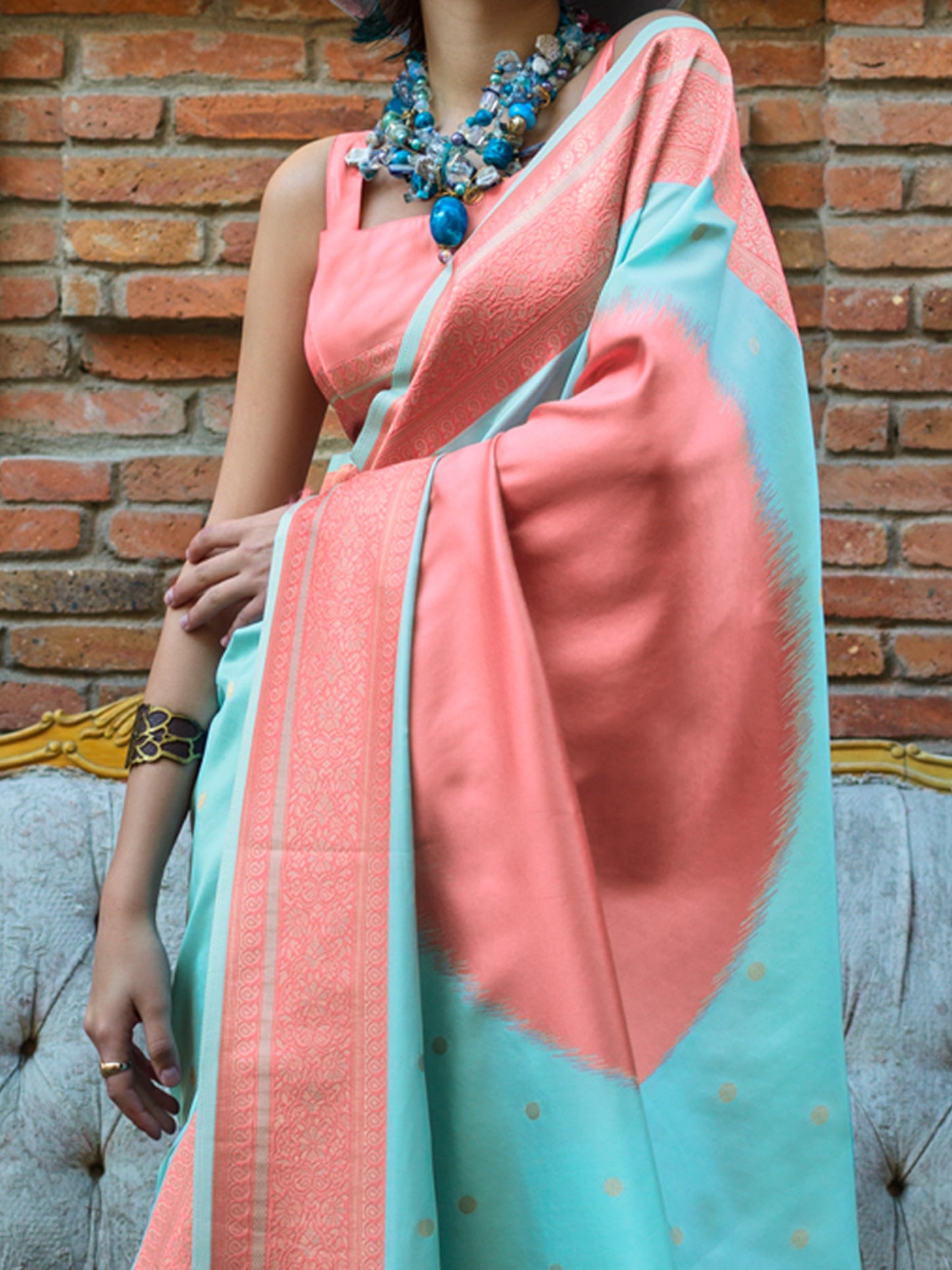 Women's Soft Silk Blue Woven Design Designer Saree With Blouse Piece